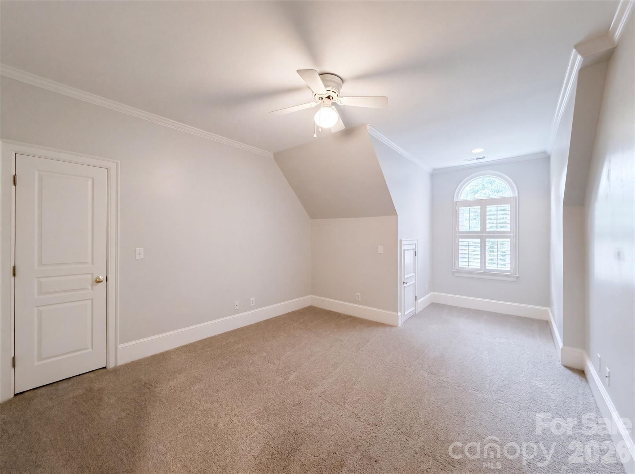 480 Robinson Road Property Photo 14