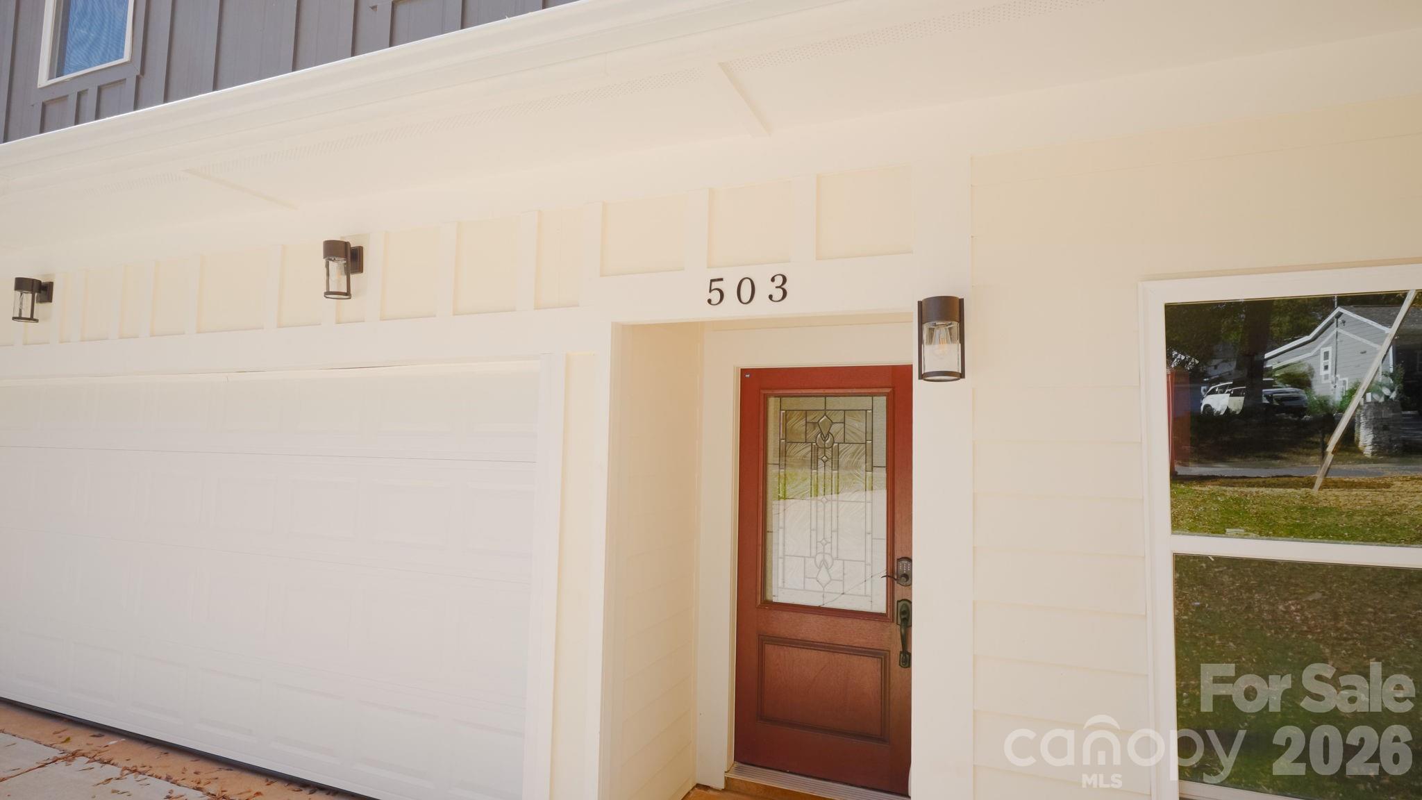503 Granby Circle B Property Photo 3