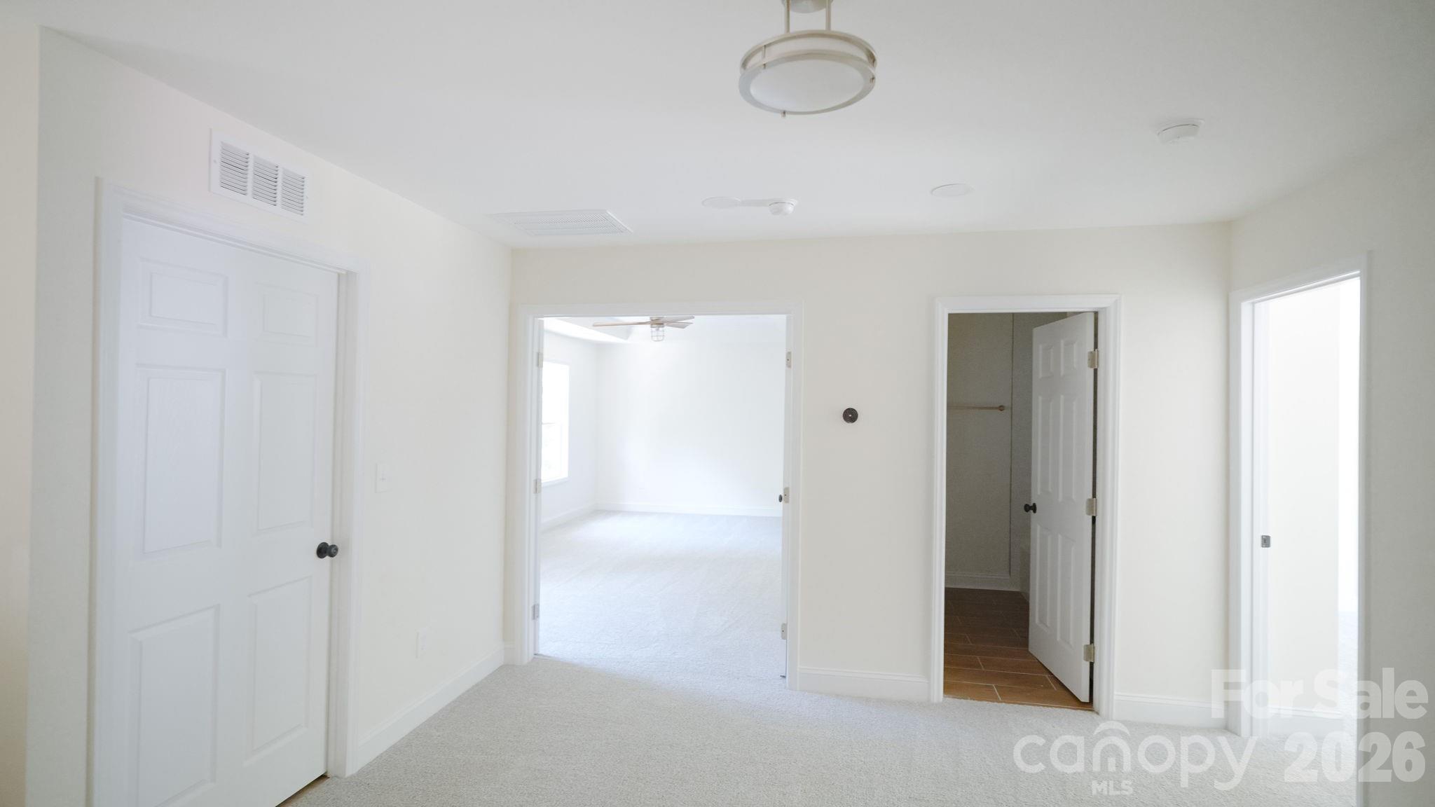 503 Granby Circle B Property Photo 18
