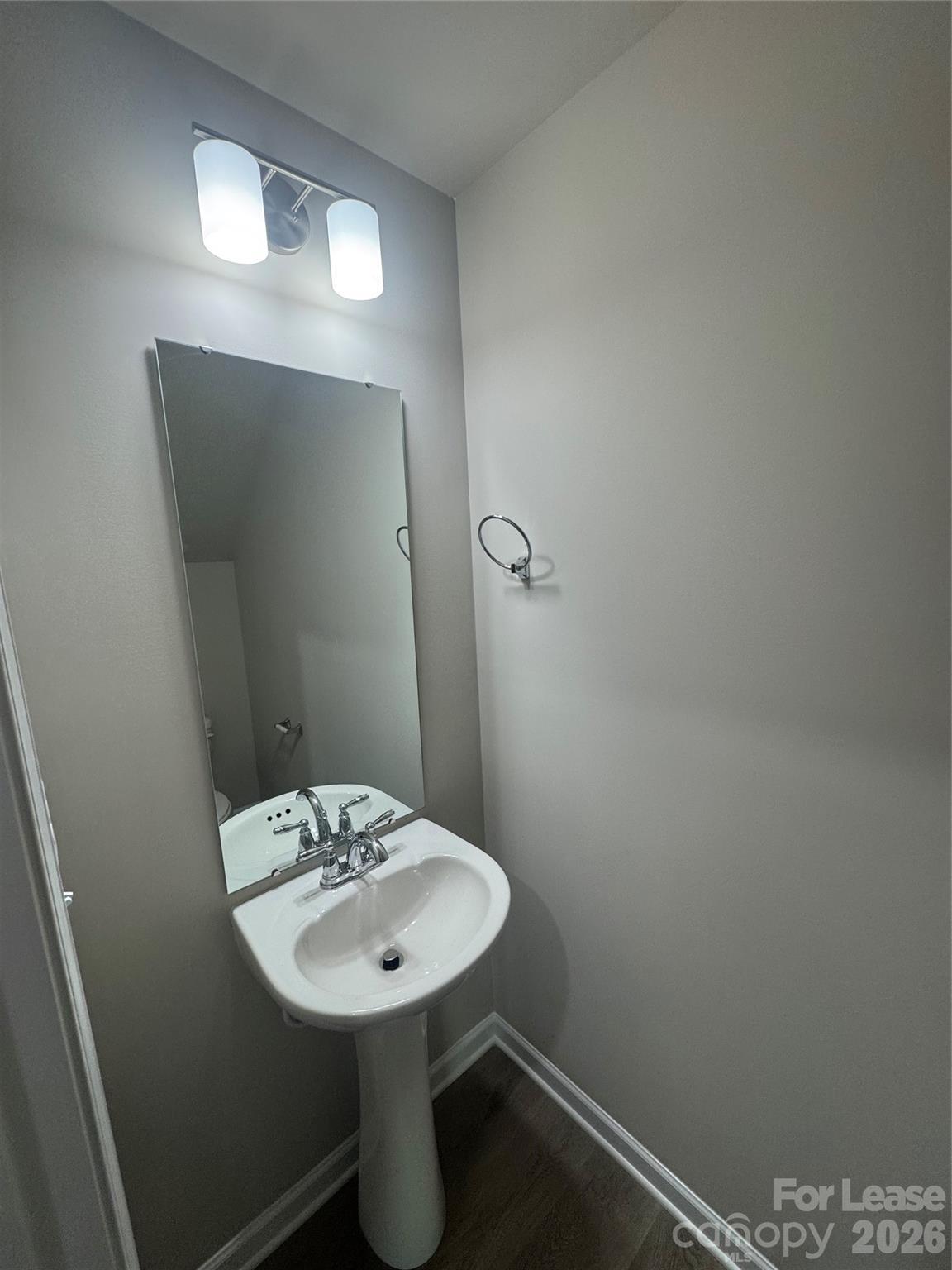 2128 Clapham Court Property Photo 13