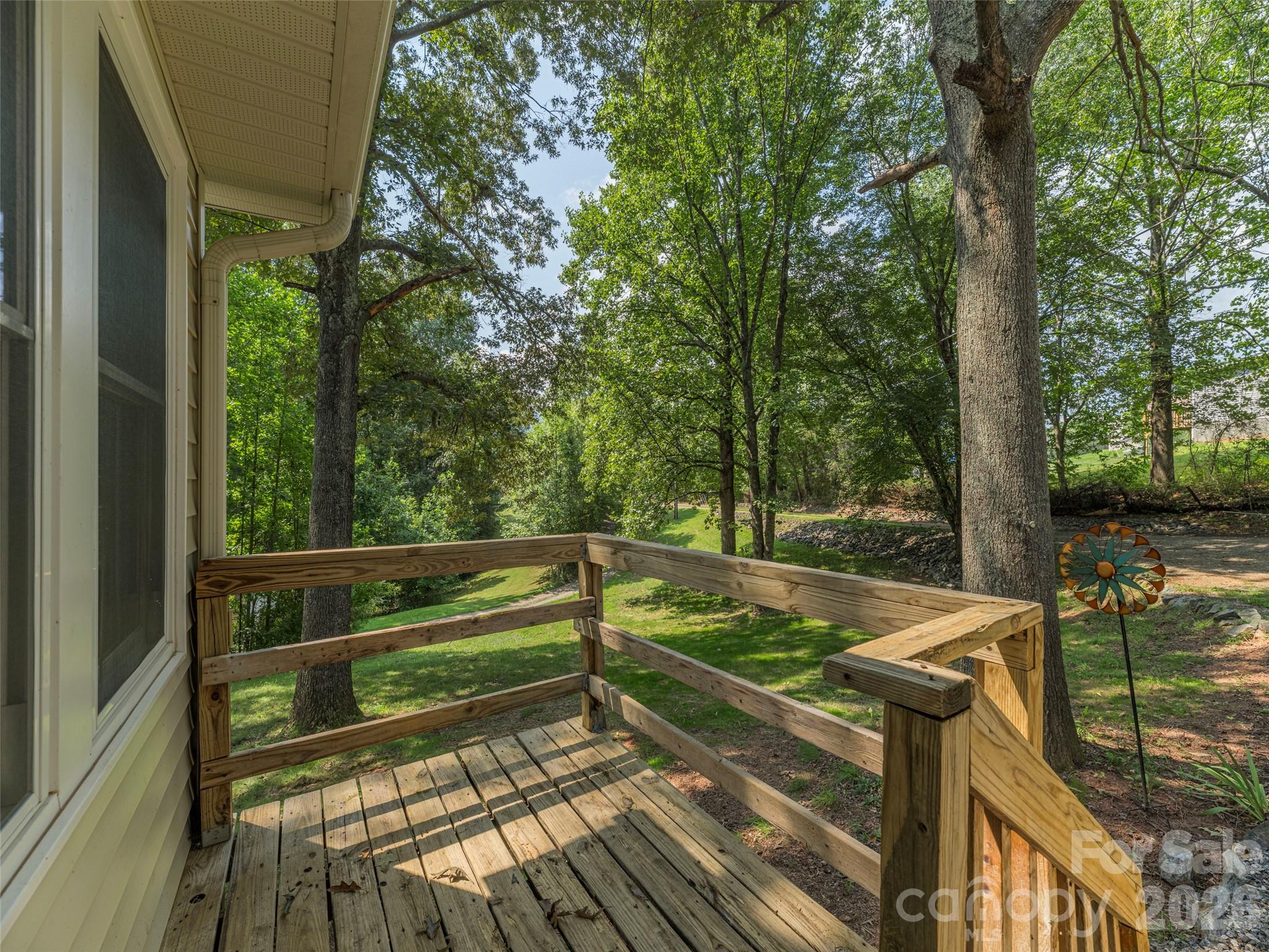 45 W James Drive Property Photo 3