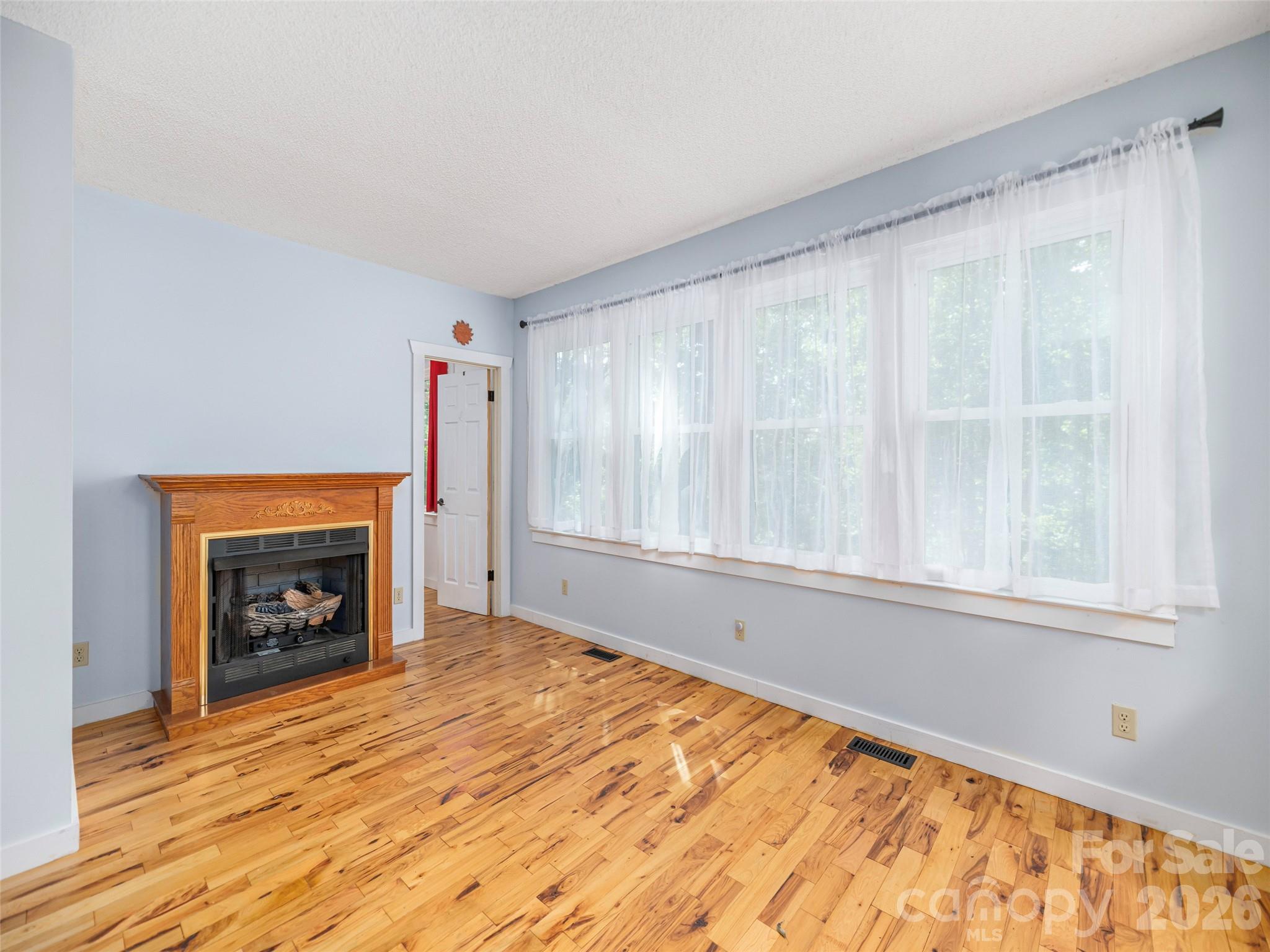 45 W James Drive Property Photo 4