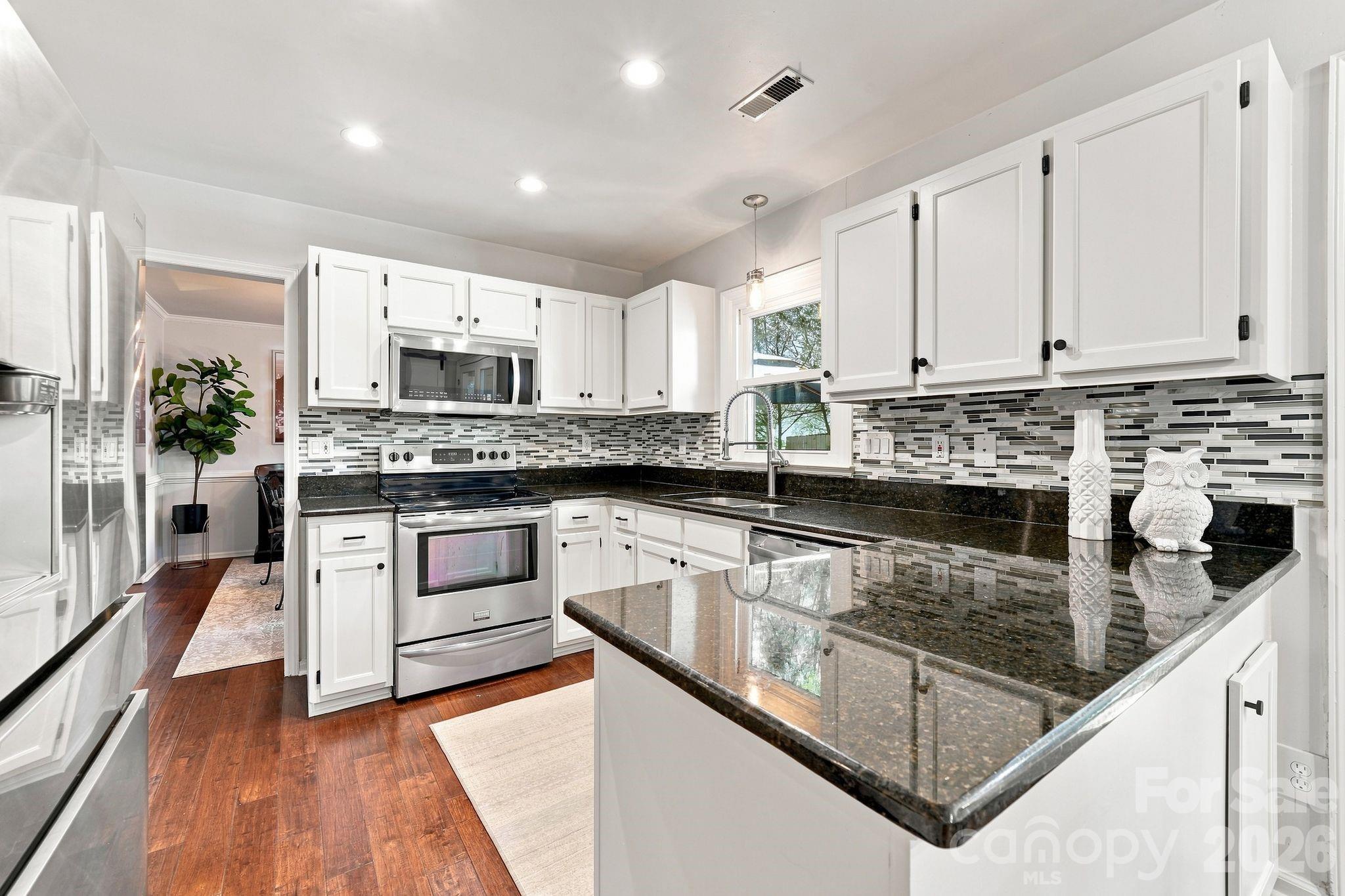 9209 Deer Spring Lane Property Photo 15