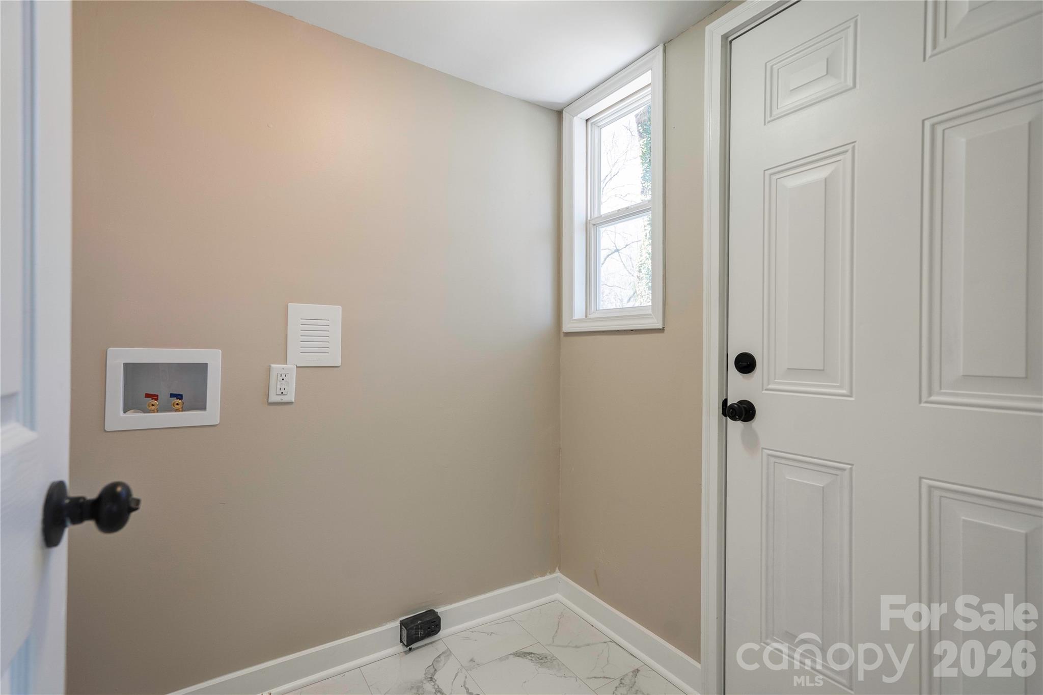 113 Morris Street Property Photo 5