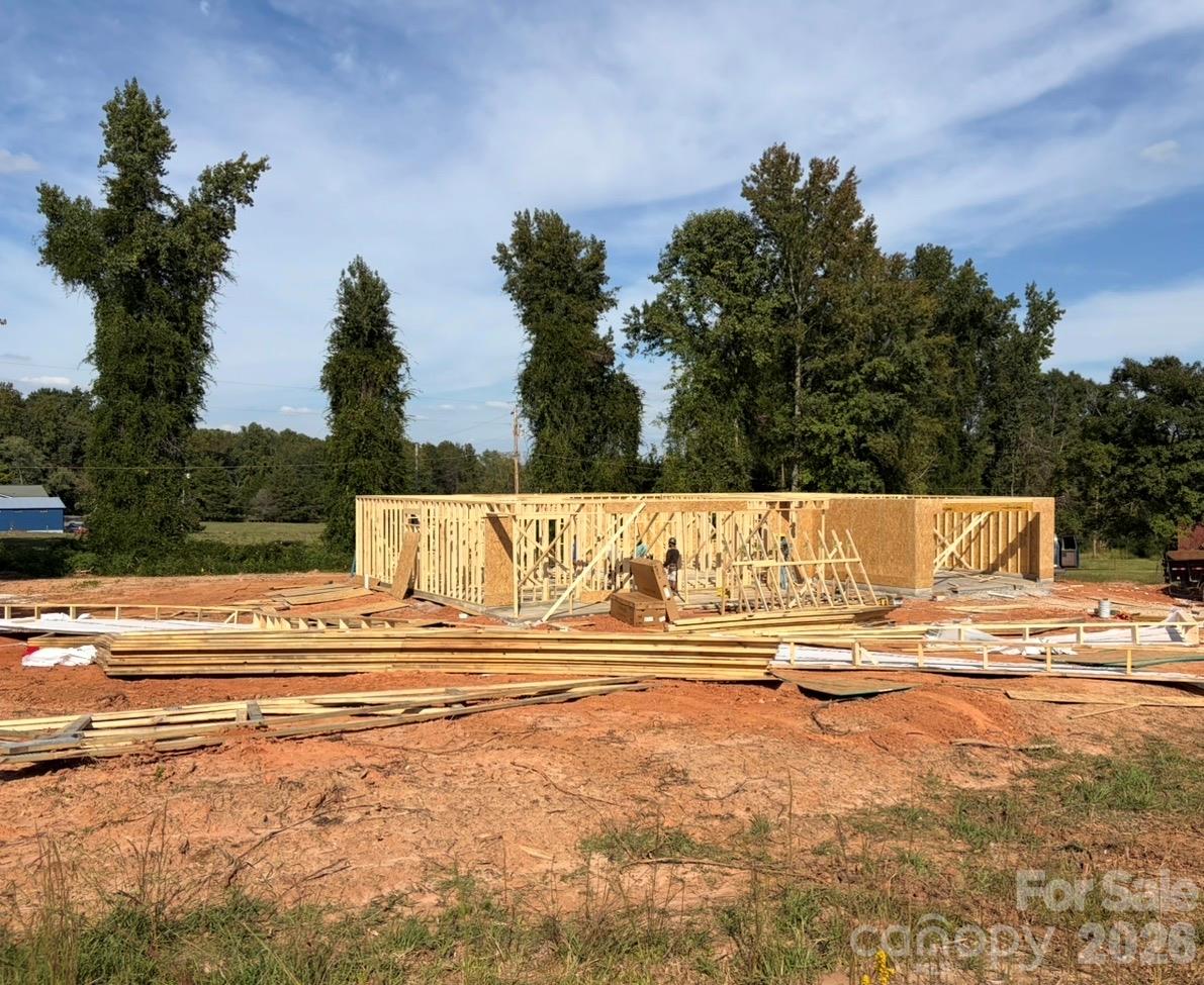 183 Bevis Lane Property Photo 3