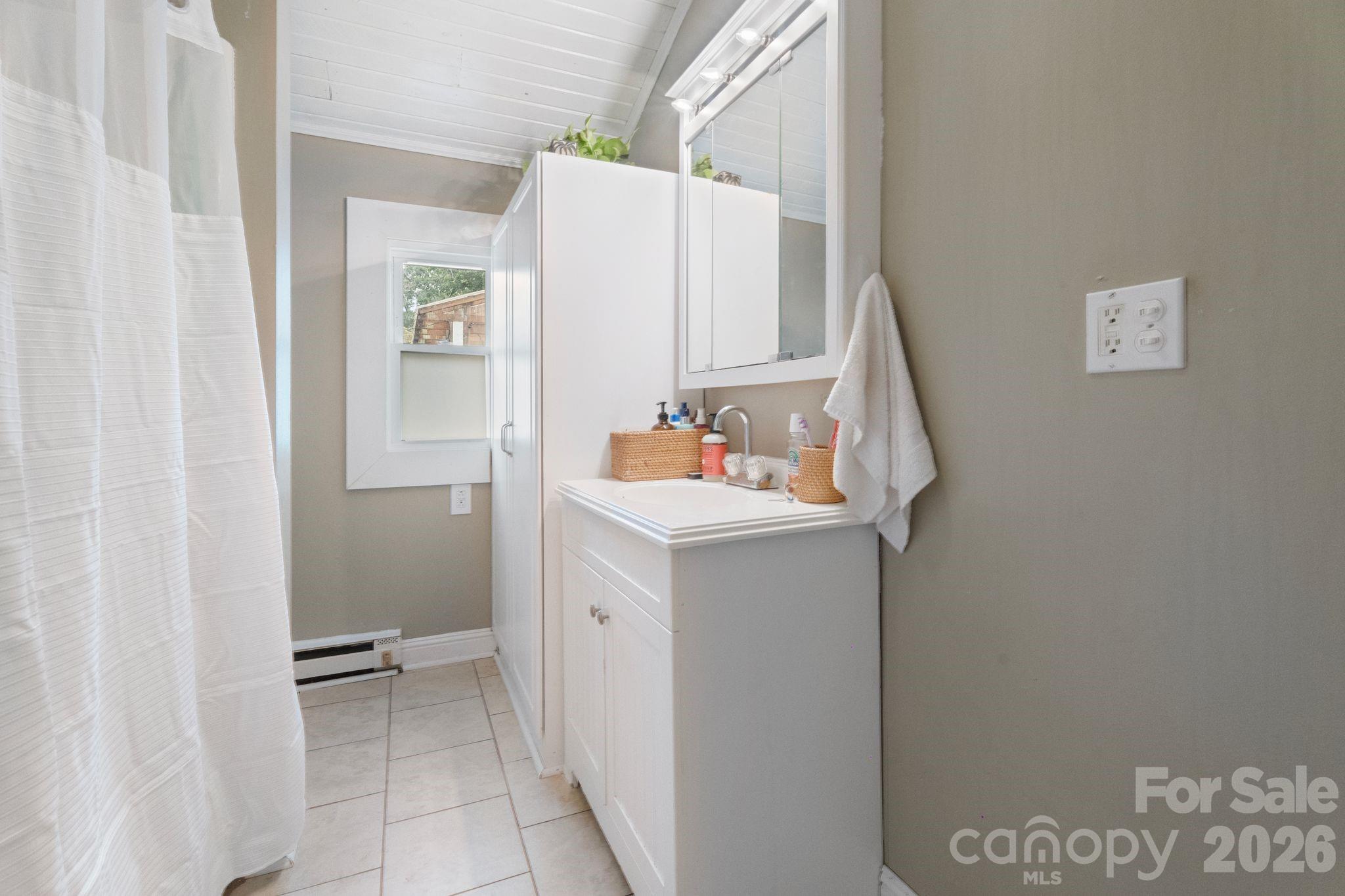 29 Pleasant Hill Road Property Photo 14