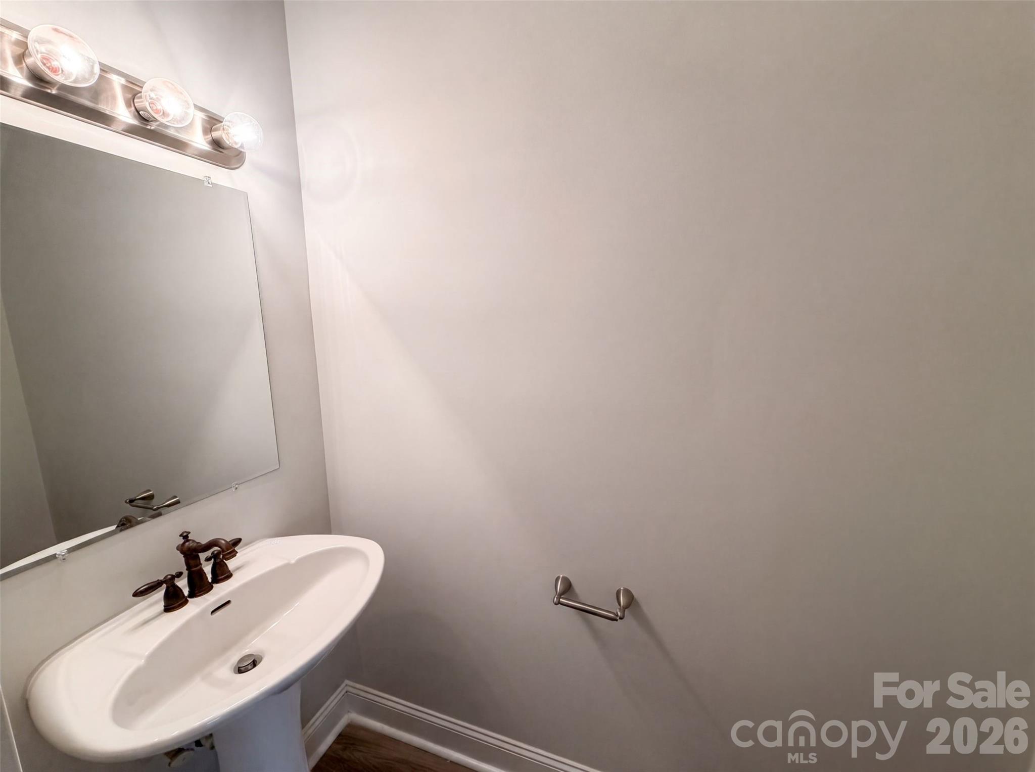 1604 Rocky Glen Lane Property Photo 9