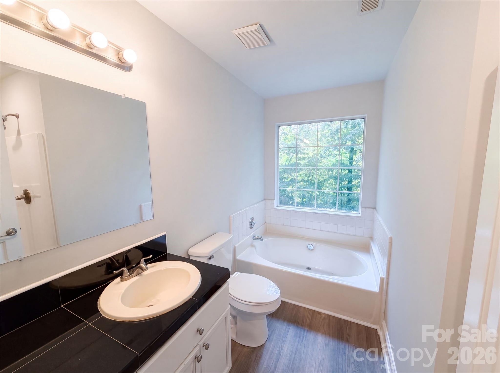 1604 Rocky Glen Lane Property Photo 10