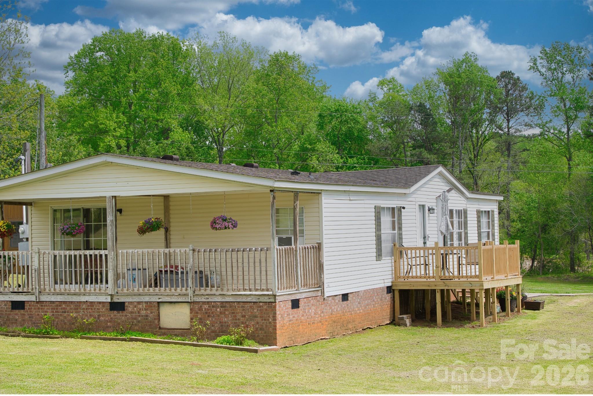 725 Ed Hamrick Road Property Photo 1