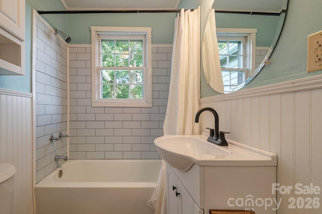 4 La Rue Street Property Photo 16