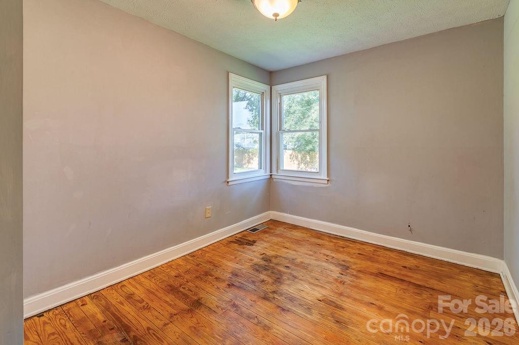 4 La Rue Street Property Photo 20