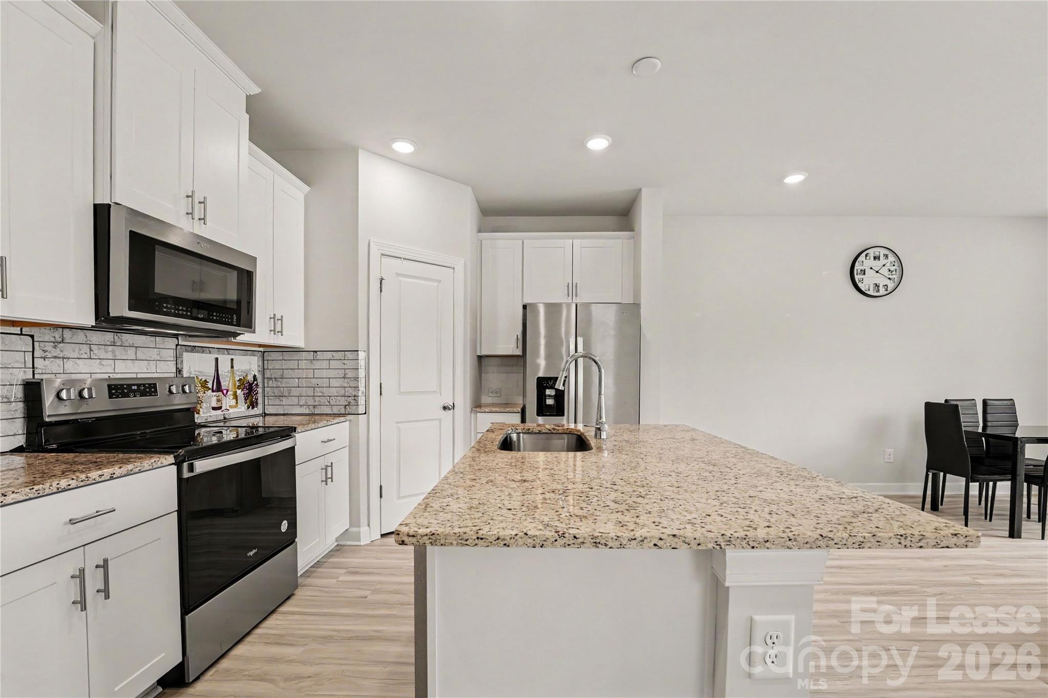 4414591 Property Photo 8