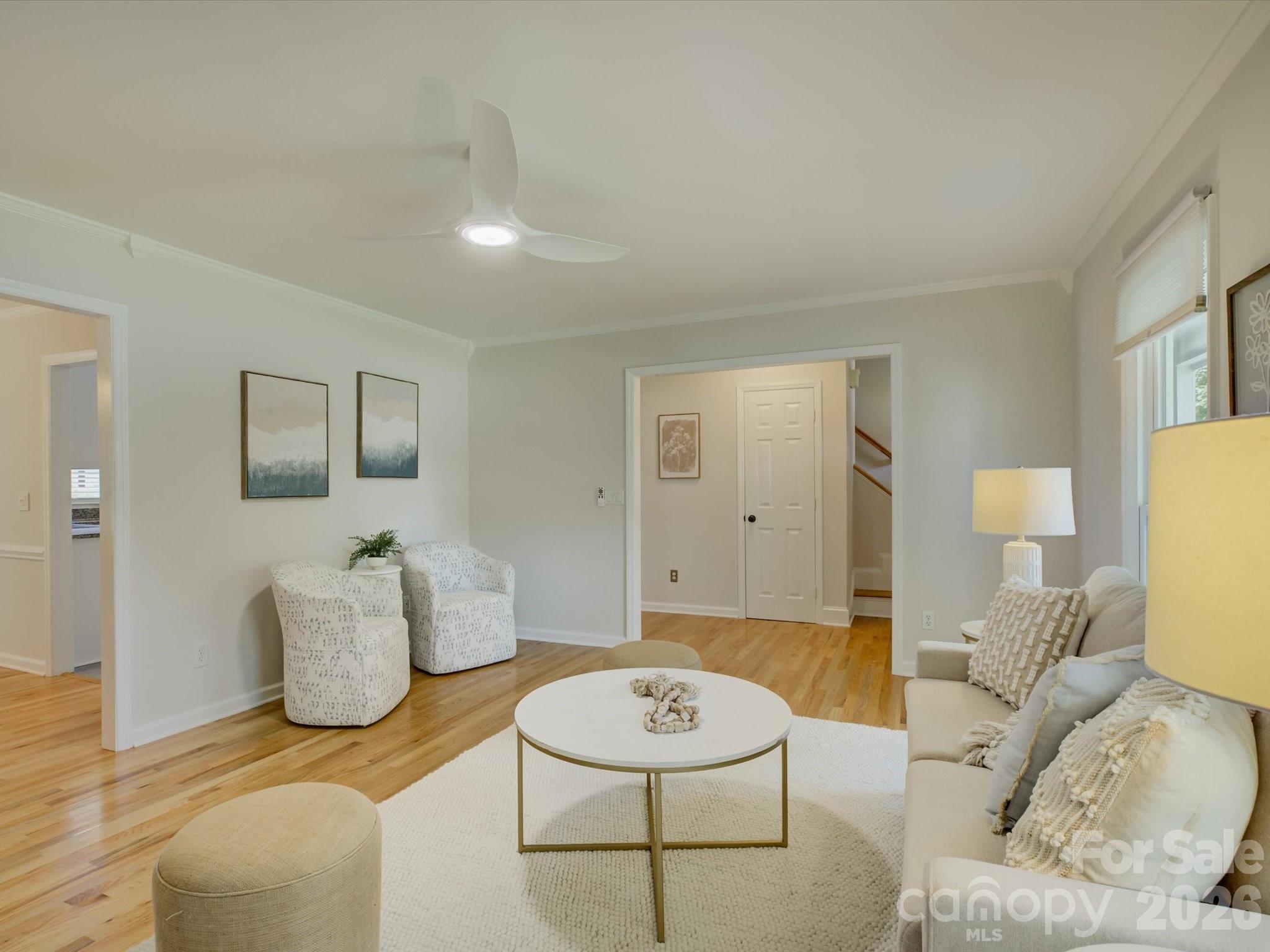 13736 Strathaven Drive Property Photo 6