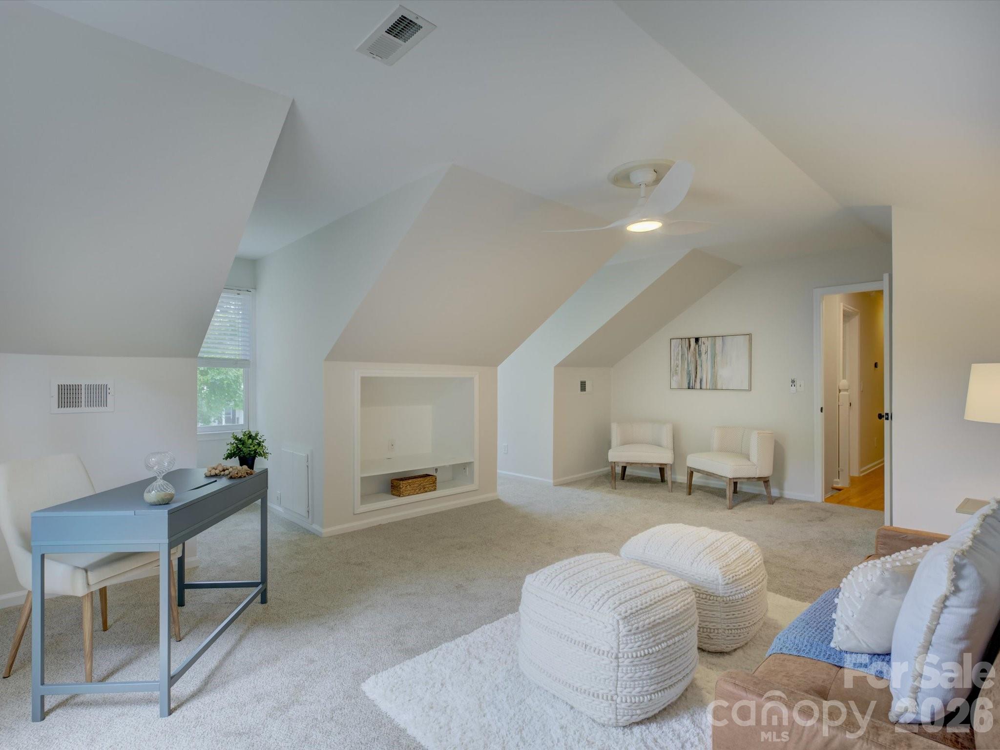 13736 Strathaven Drive Property Photo 25