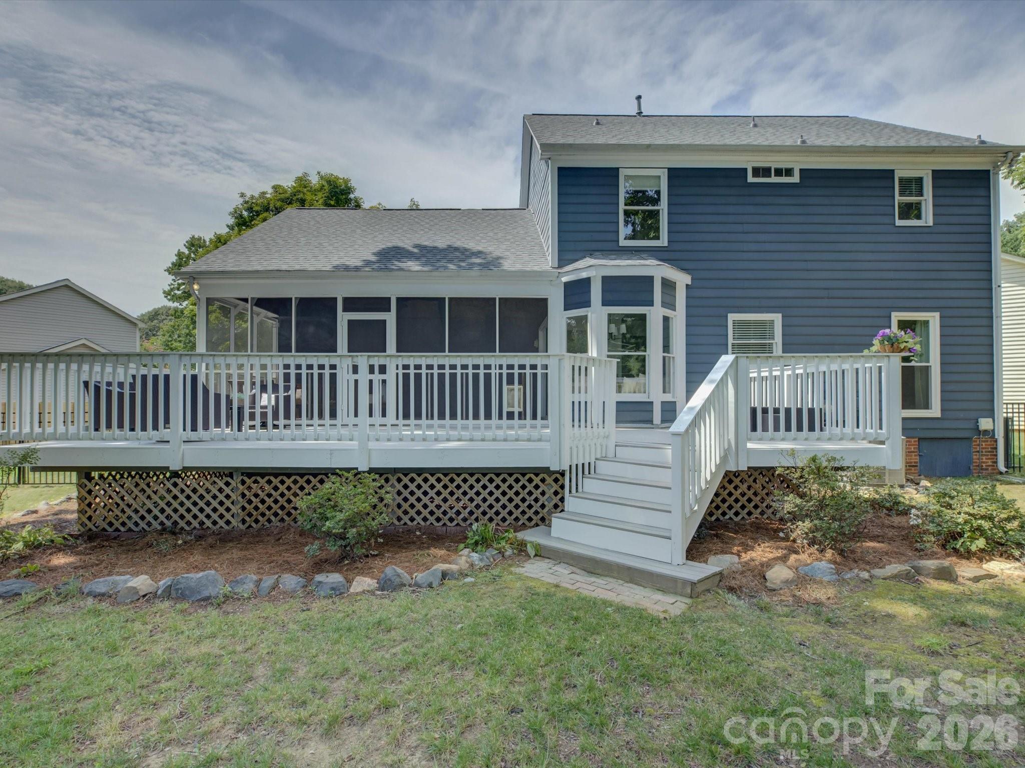13736 Strathaven Drive Property Photo 35
