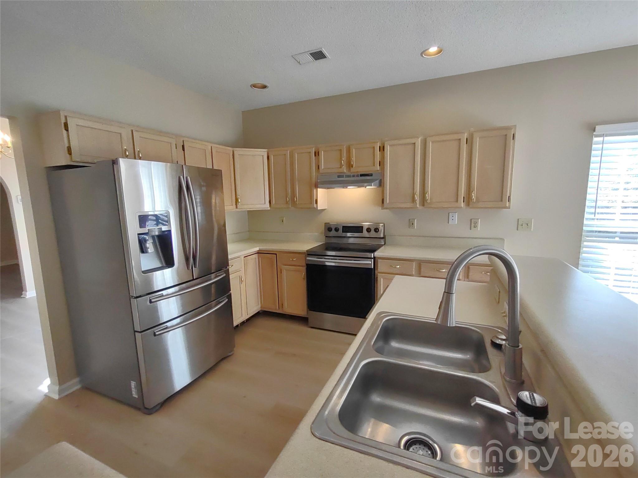 1111 Land Grant Road Property Photo 2