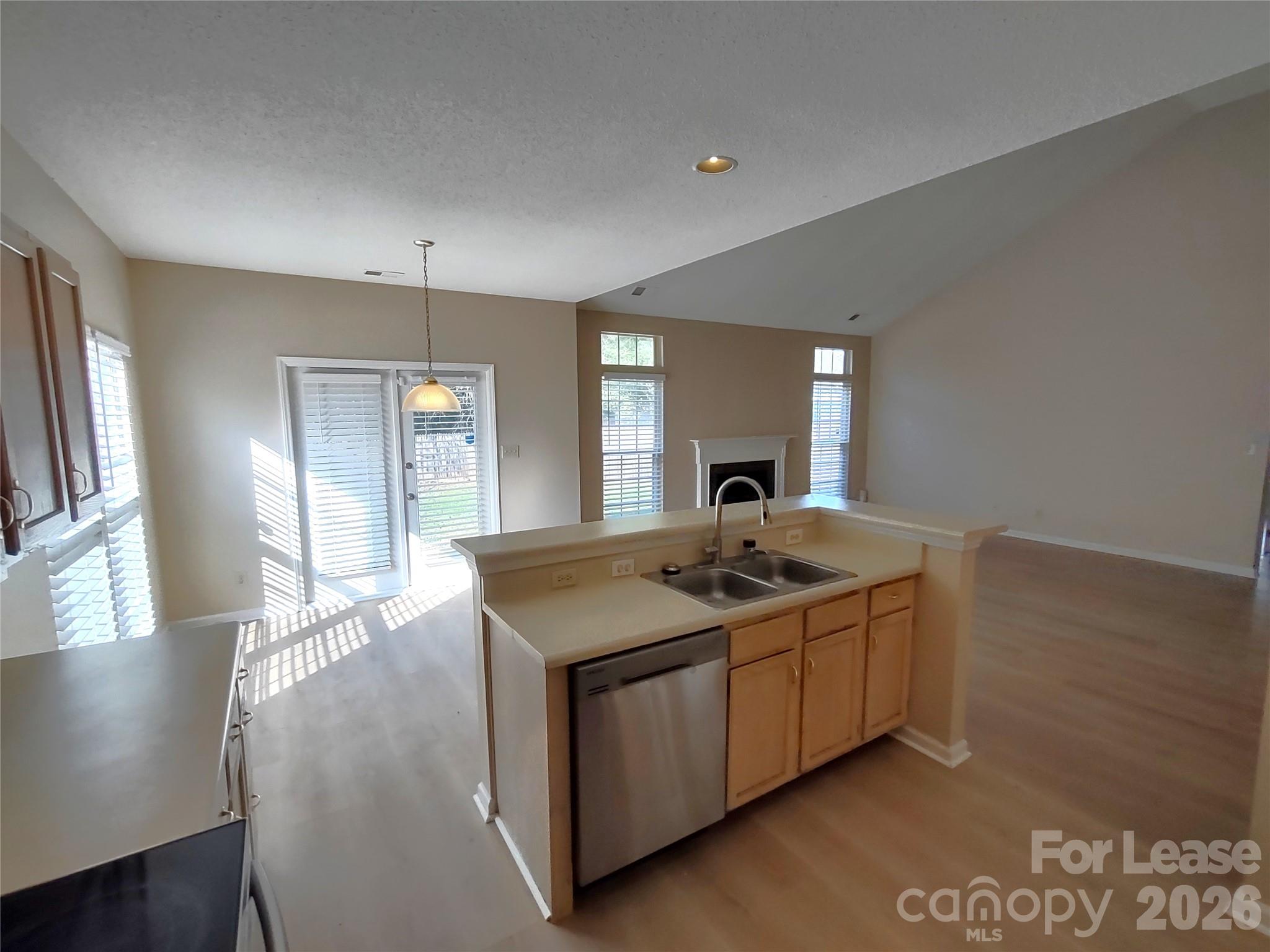 1111 Land Grant Road Property Photo 5