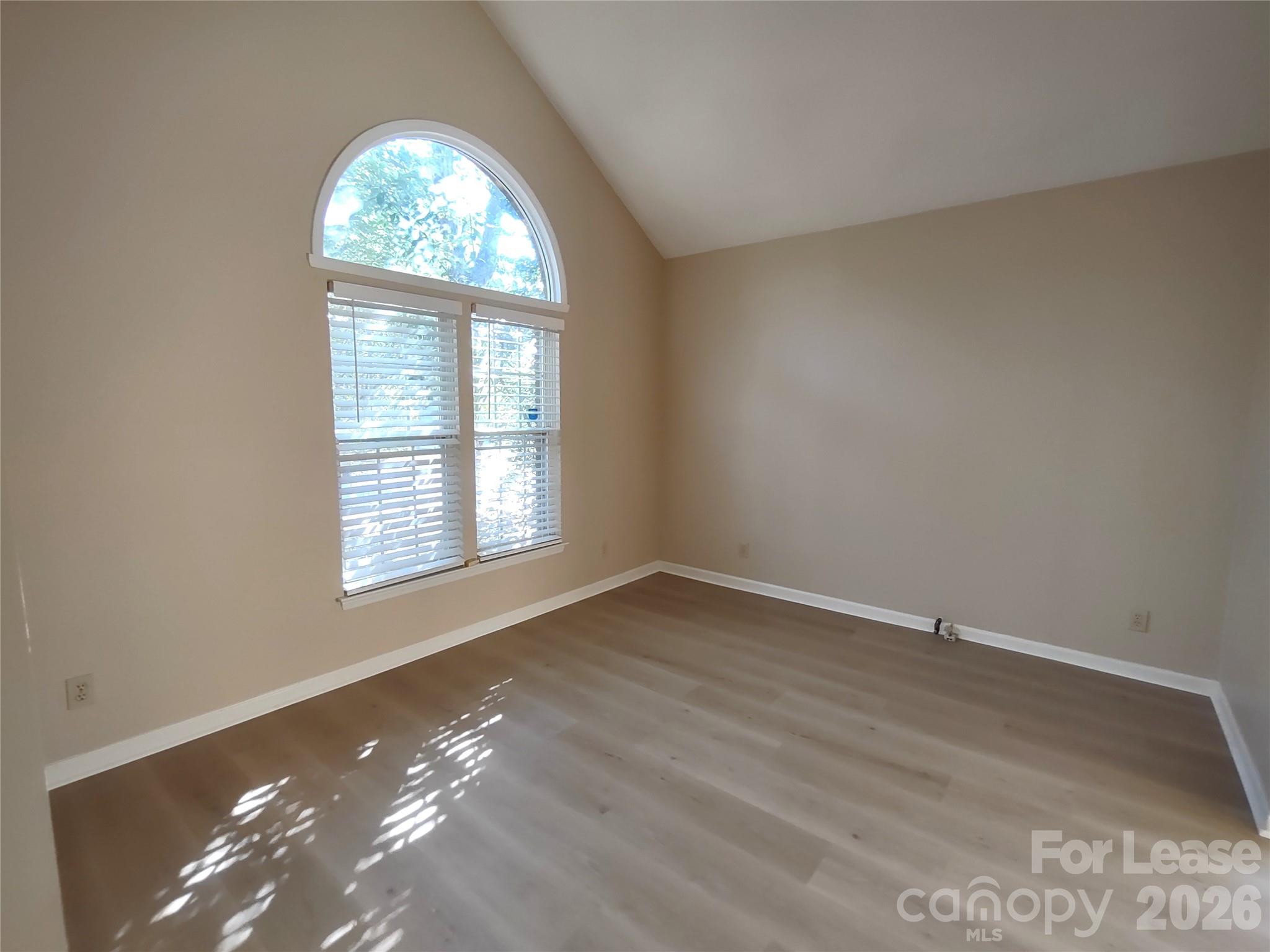 1111 Land Grant Road Property Photo 14