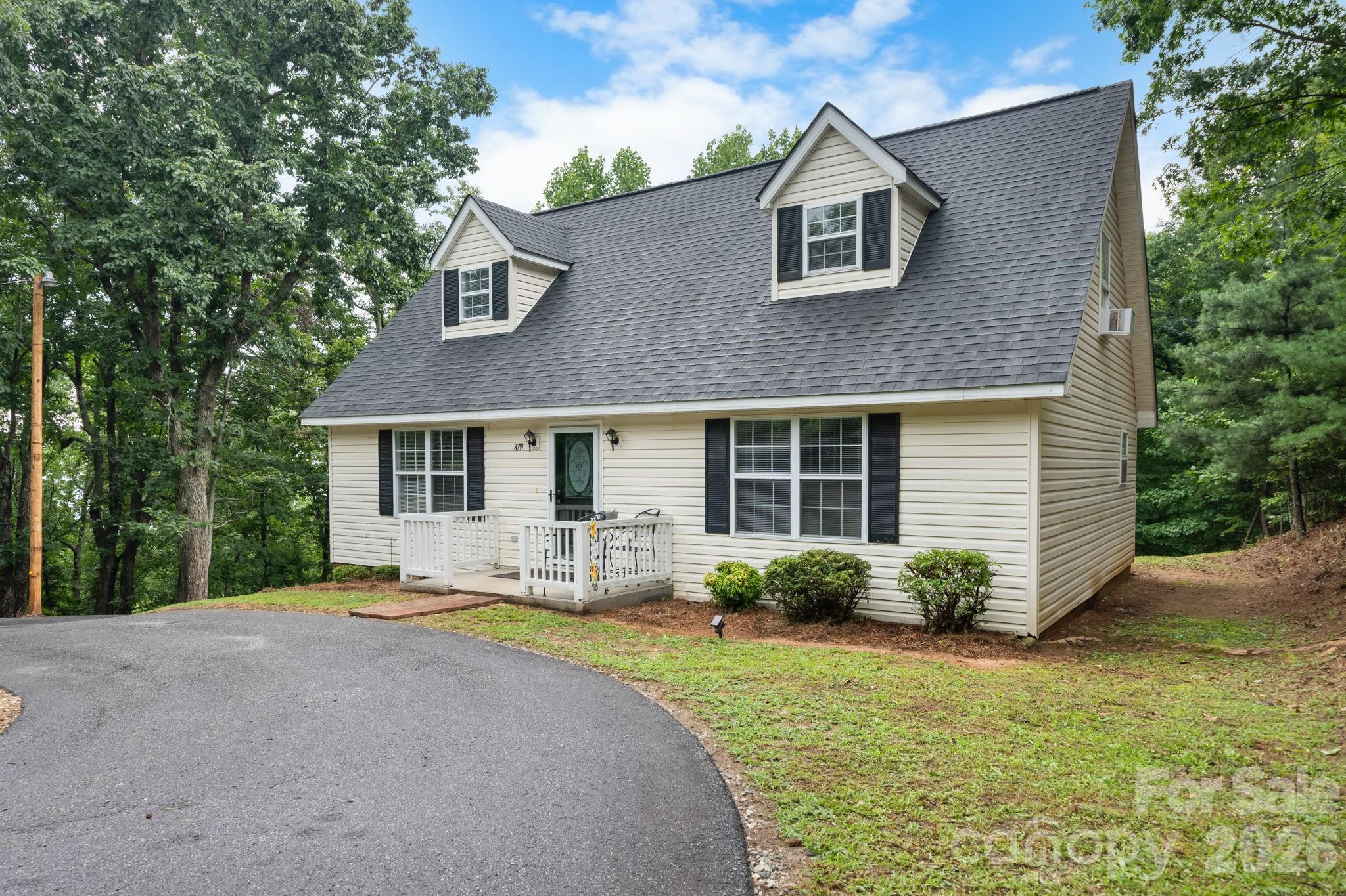 8791 Lisa Trail Property Photo 1