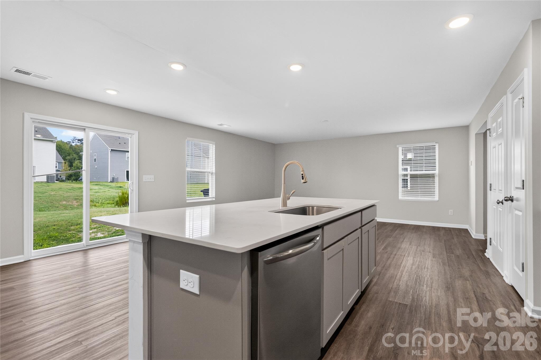2765 Oldfield Drive Property Photo 8
