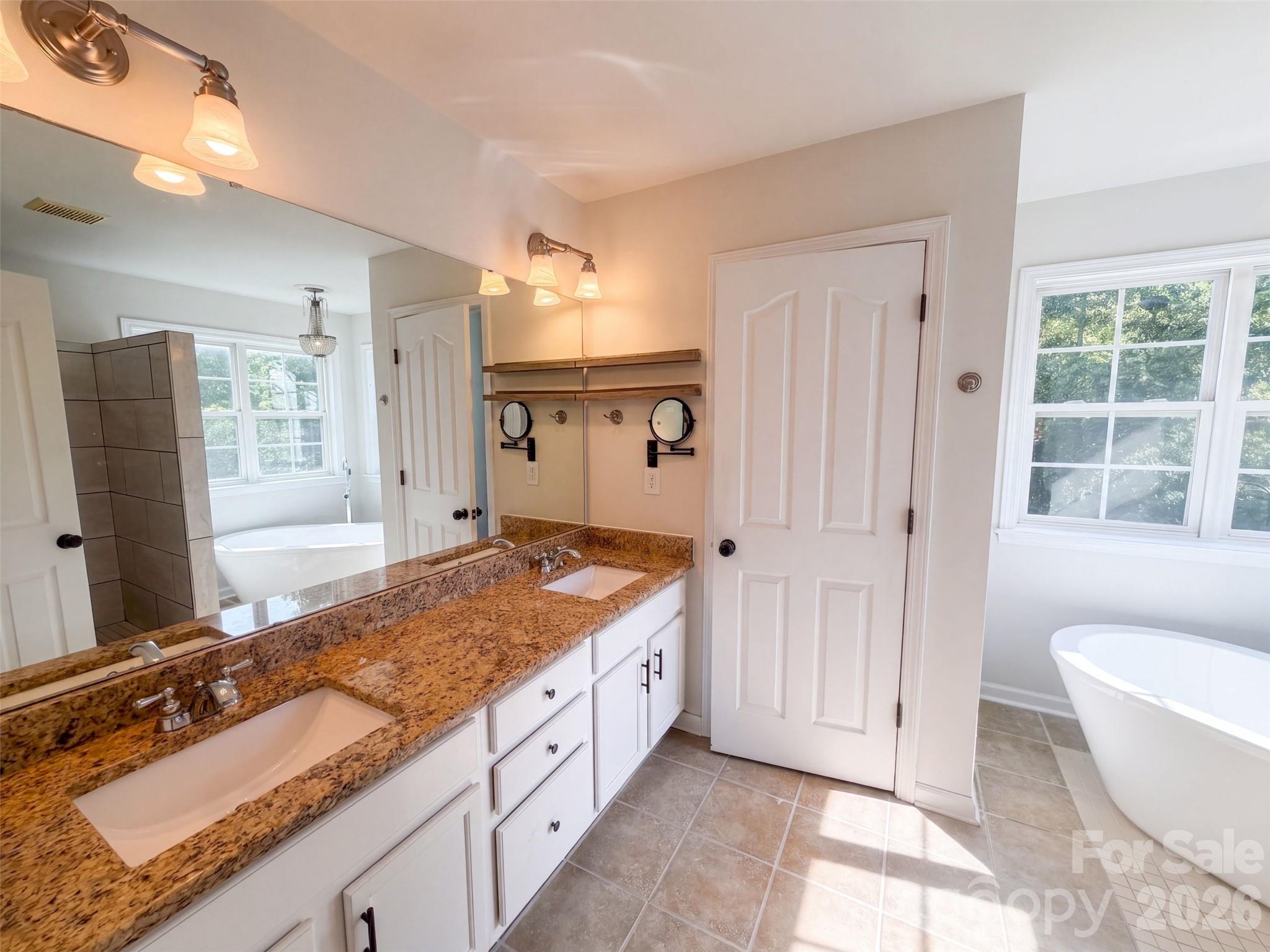 821 Pinkney Place Property Photo 6