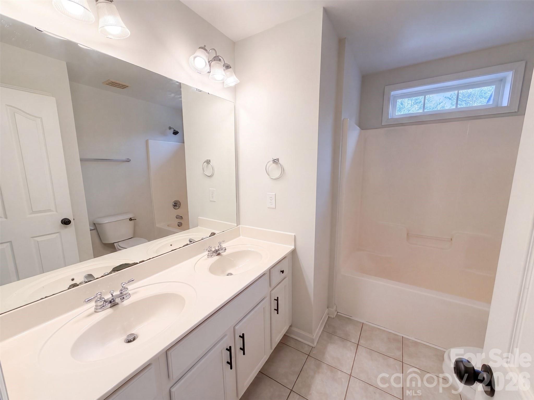 821 Pinkney Place Property Photo 19