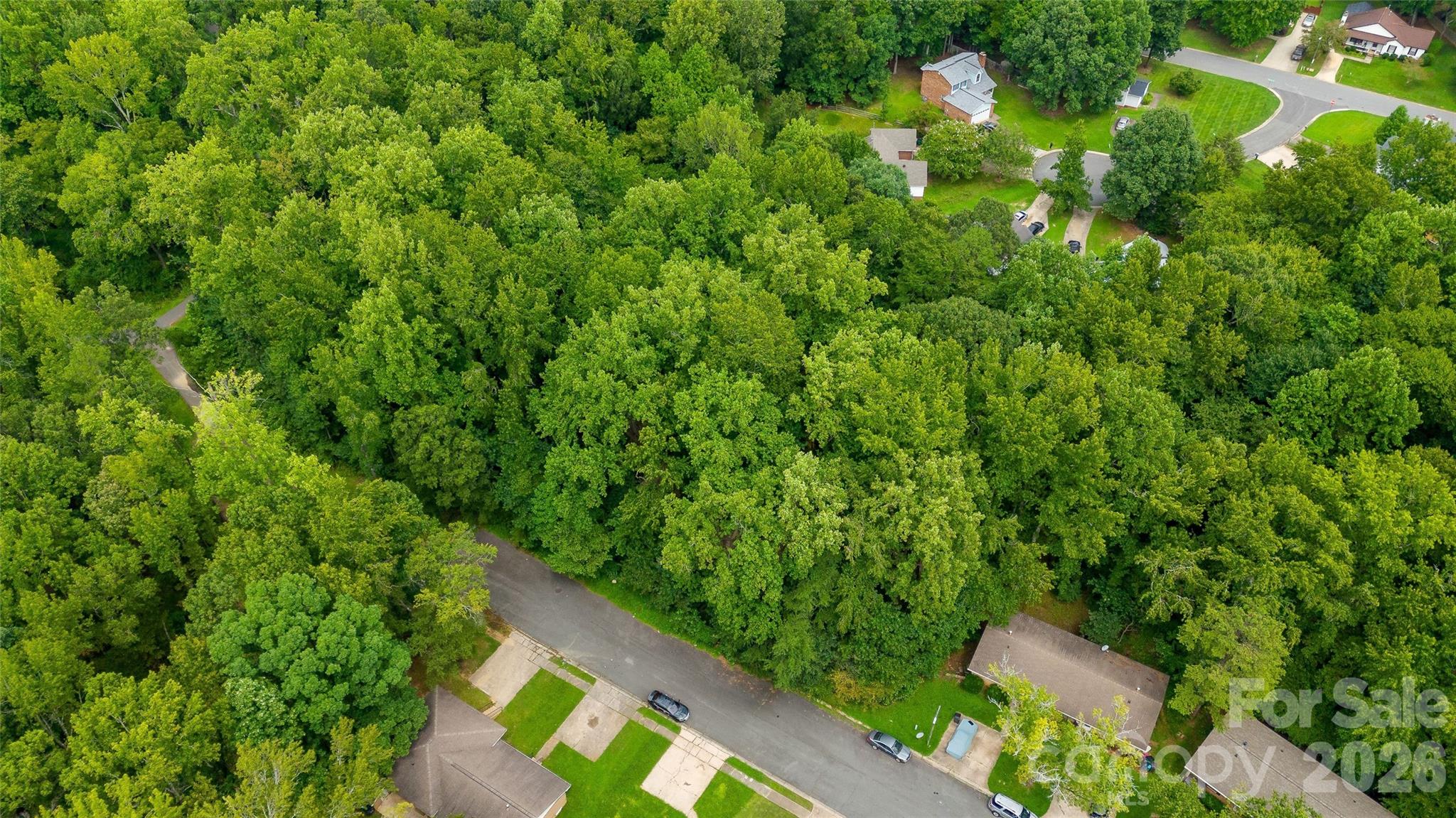 4601 Highlake Drive Property Photo 4