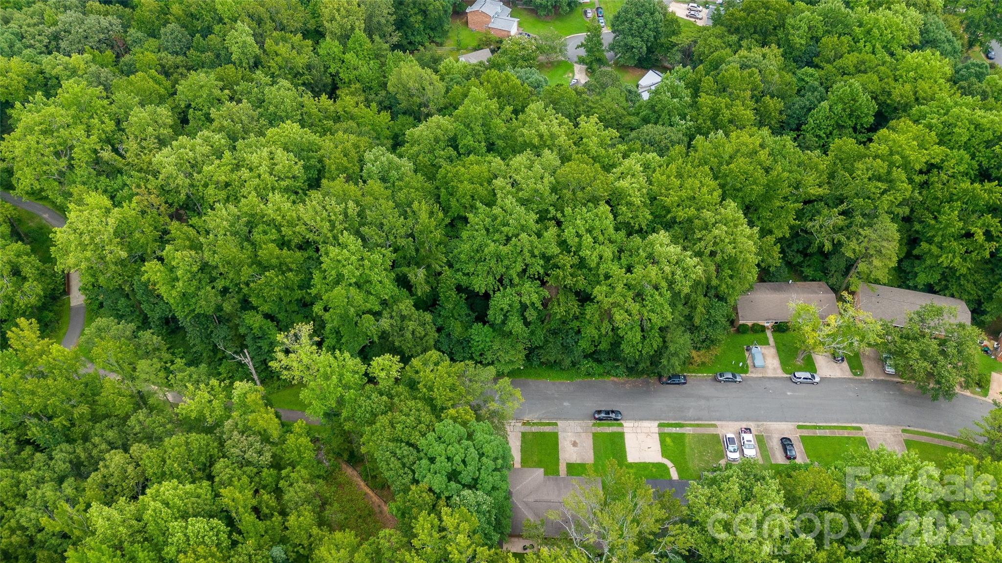 4601 Highlake Drive Property Photo 13