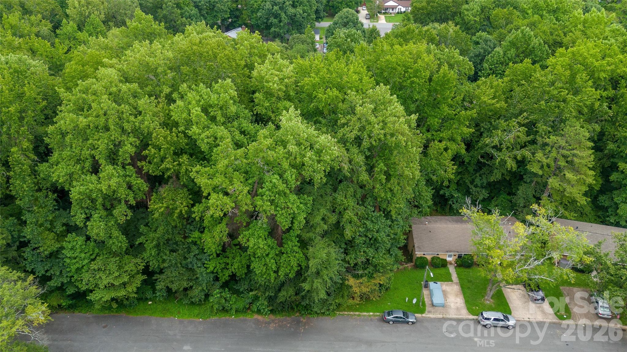 4601 Highlake Drive Property Photo 14