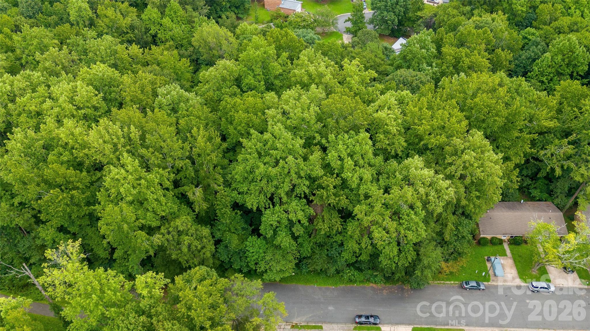 4601 Highlake Drive Property Photo 18