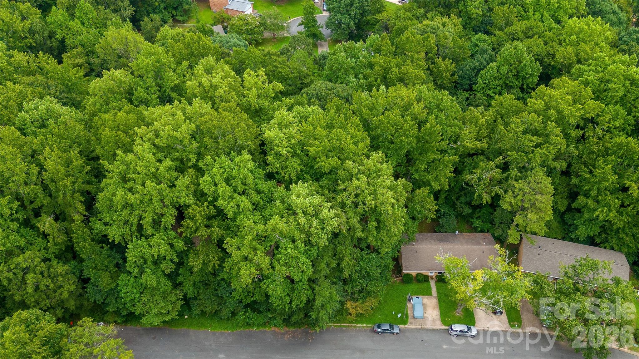 4601 Highlake Drive Property Photo 19