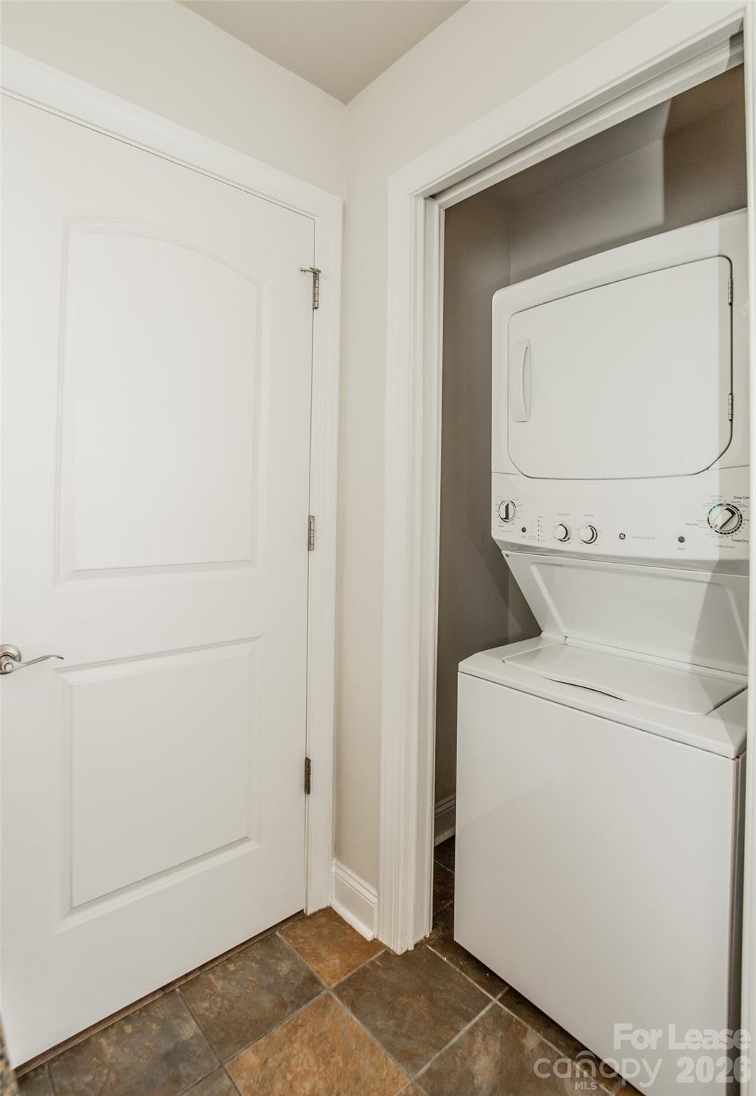 701 Royal Court Property Photo 17