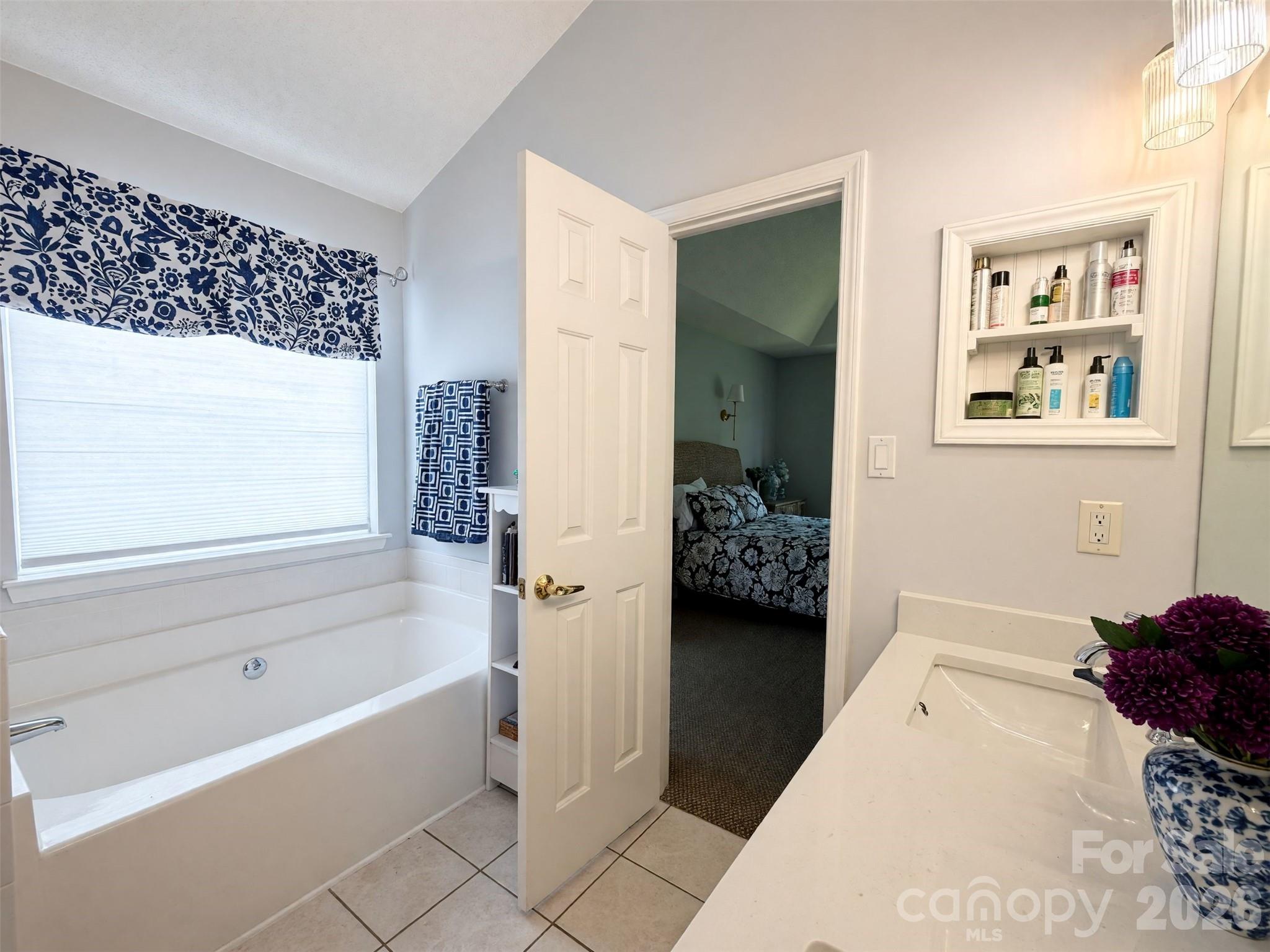 4956 Bentridge Drive Property Photo 14