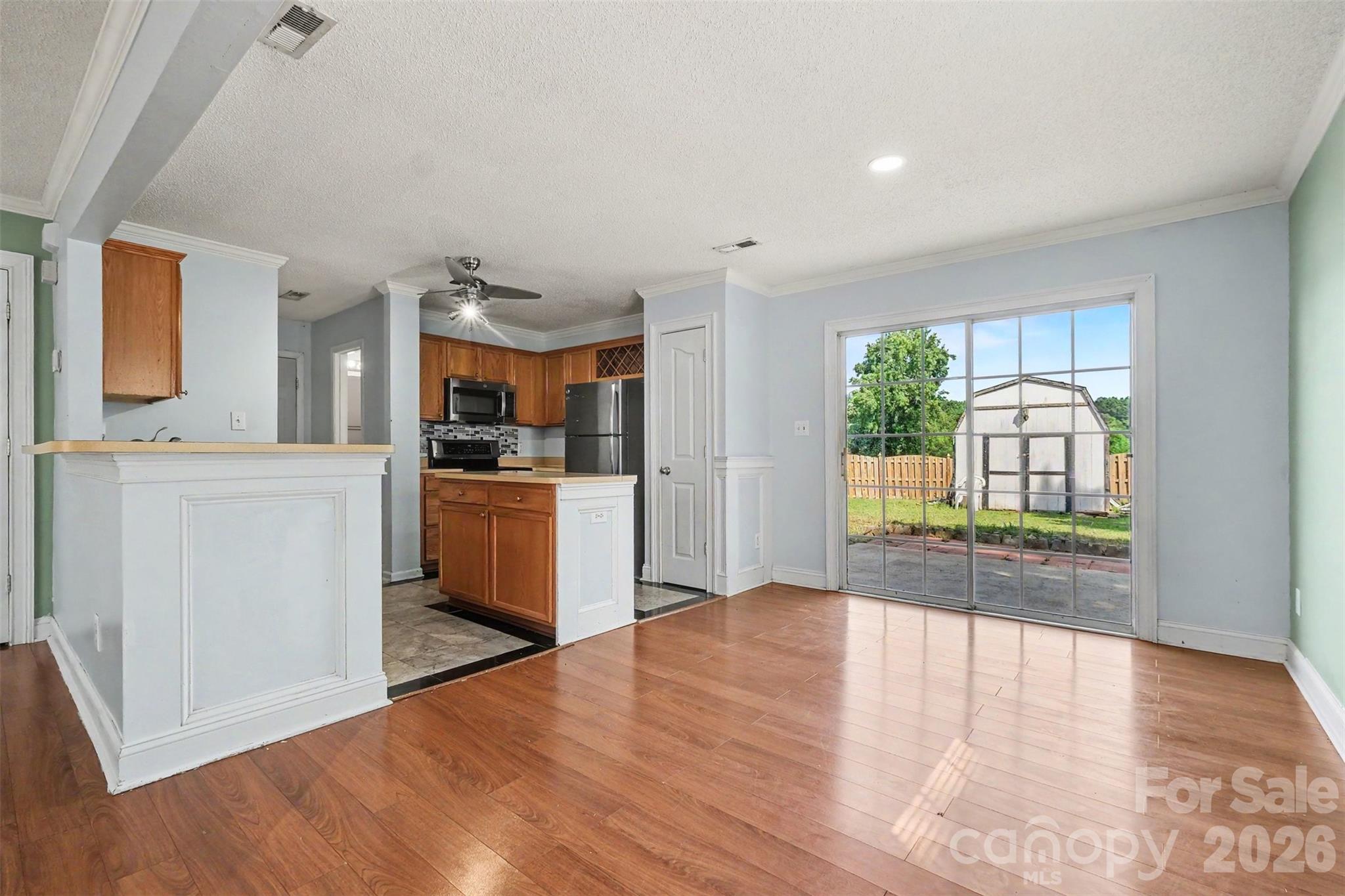 3236 Steve Chapman Drive Property Photo 12