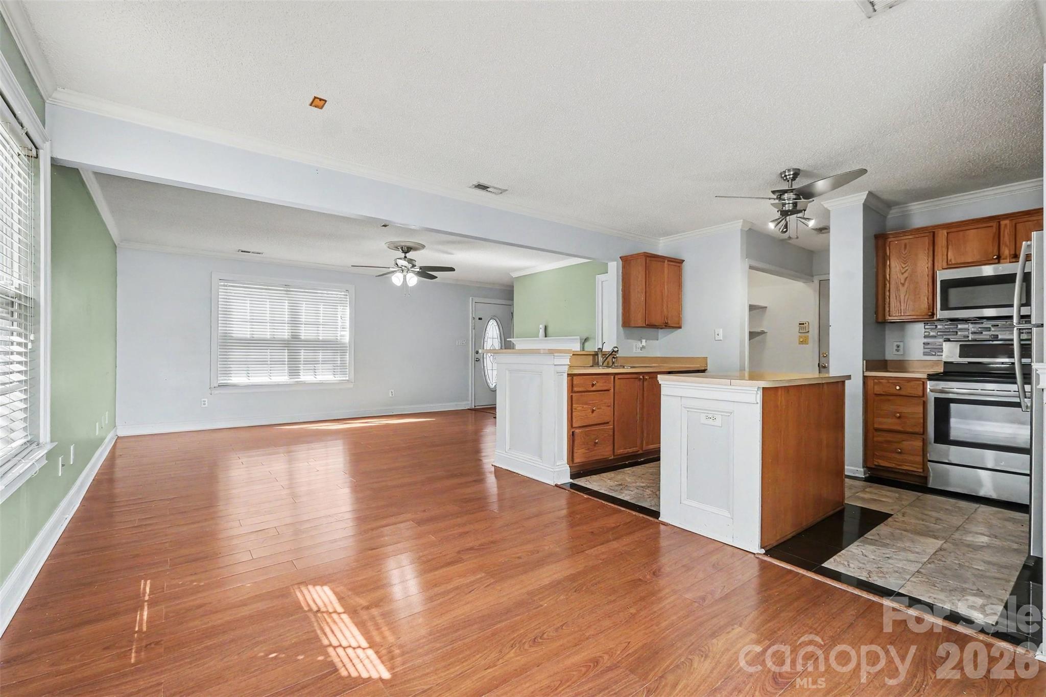 3236 Steve Chapman Drive Property Photo 14