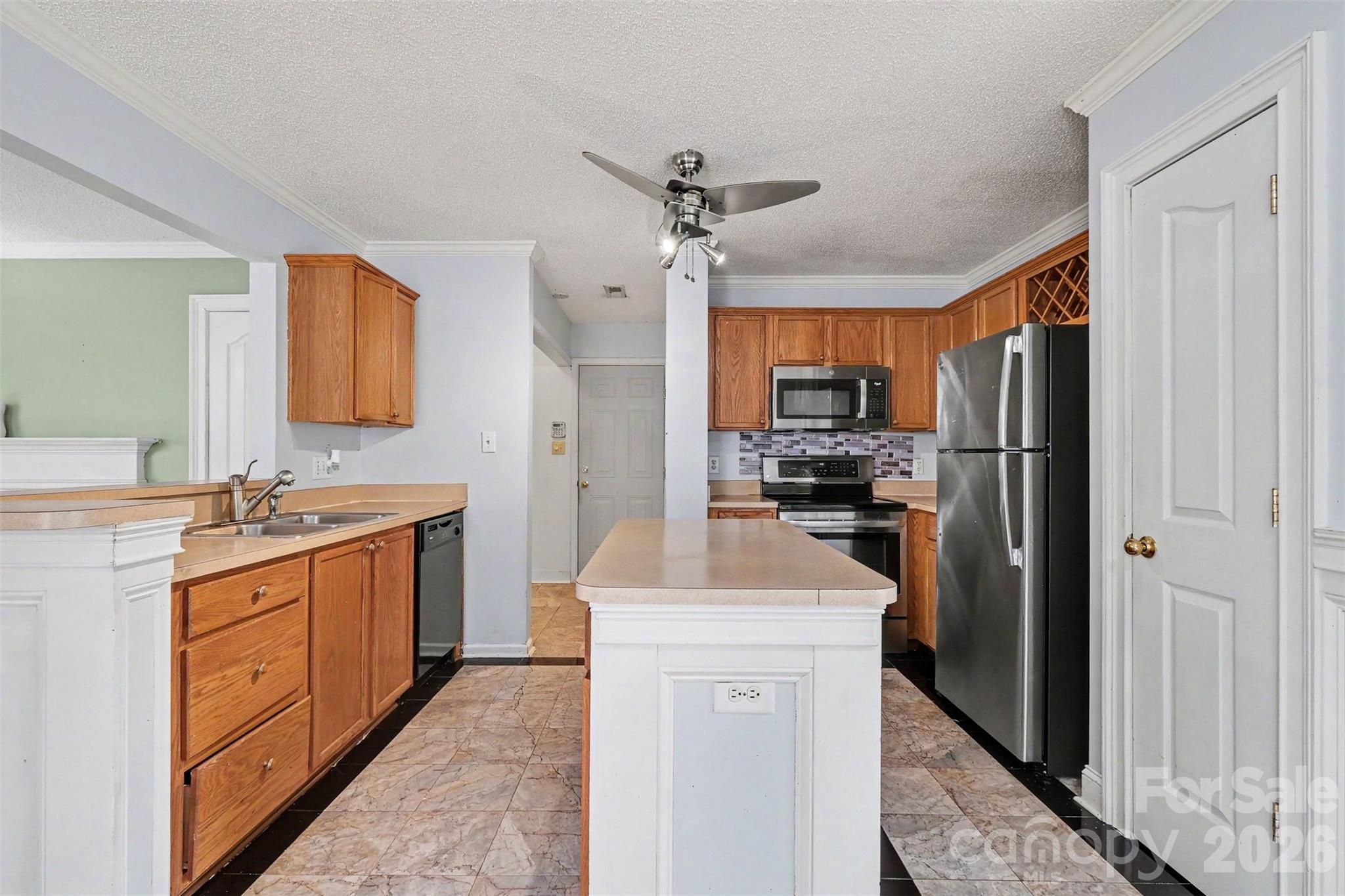 3236 Steve Chapman Drive Property Photo 15