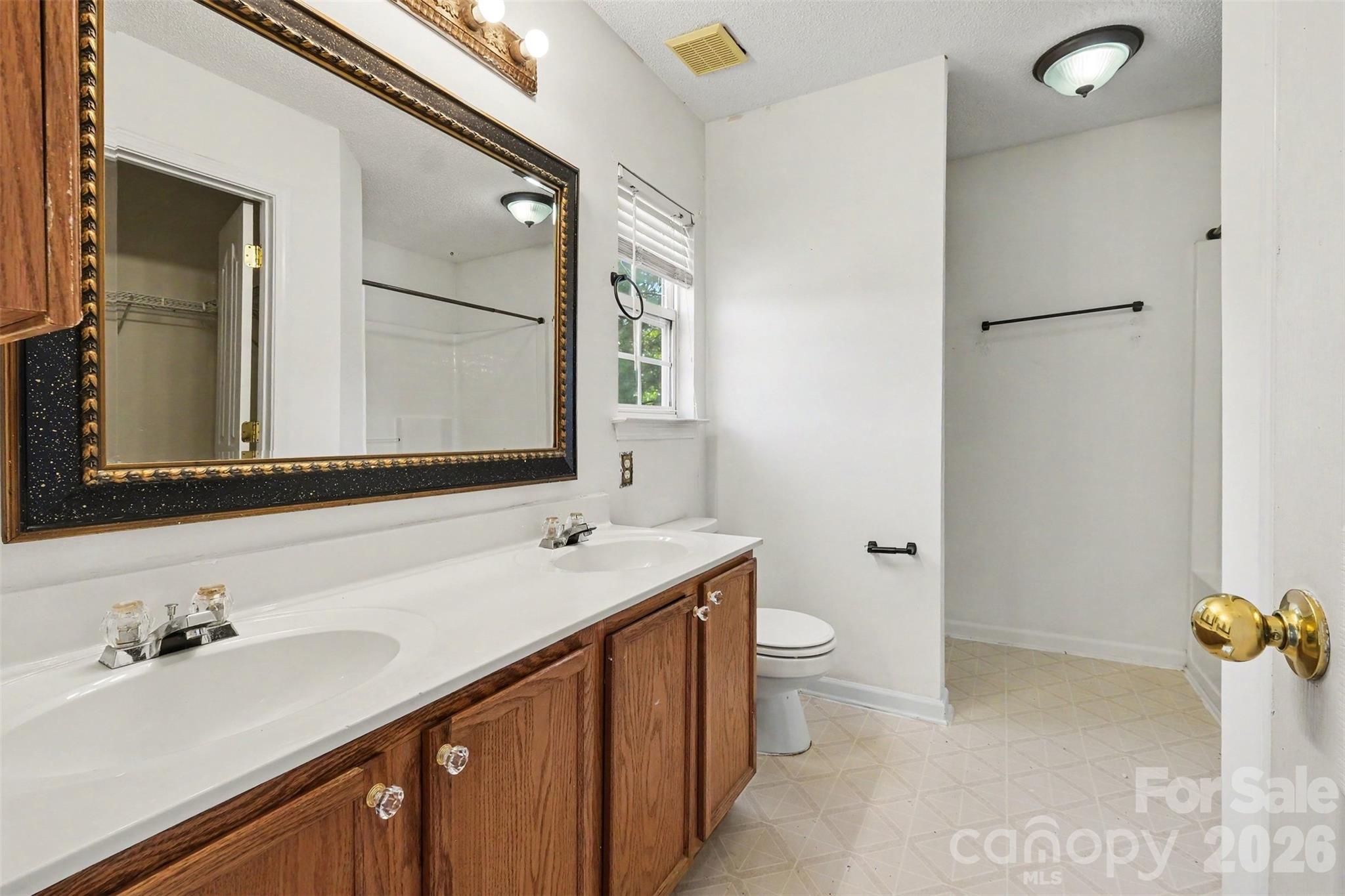 3236 Steve Chapman Drive Property Photo 32