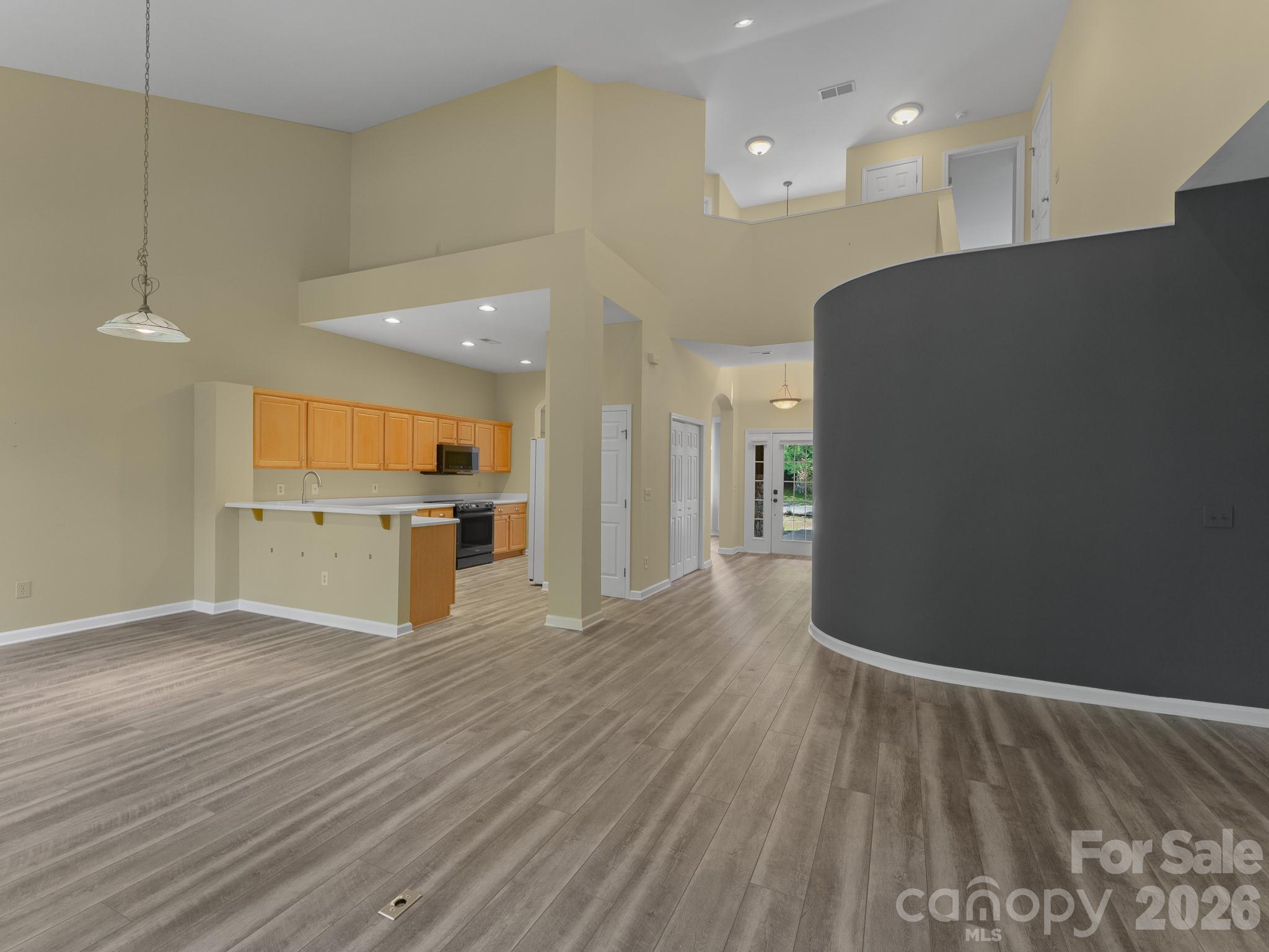 47 Ridgetop Circle 202 Property Photo 2