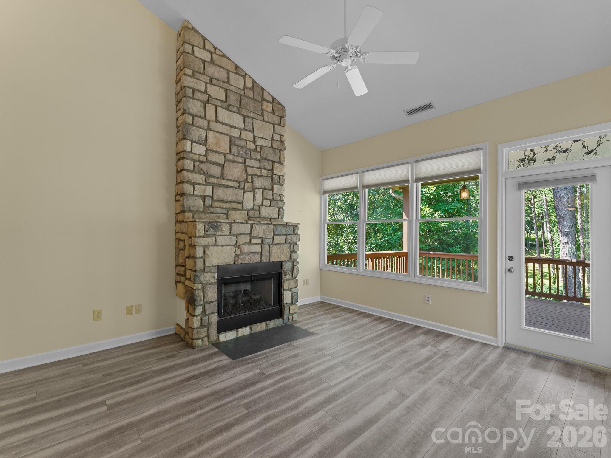 47 Ridgetop Circle 202 Property Photo 6