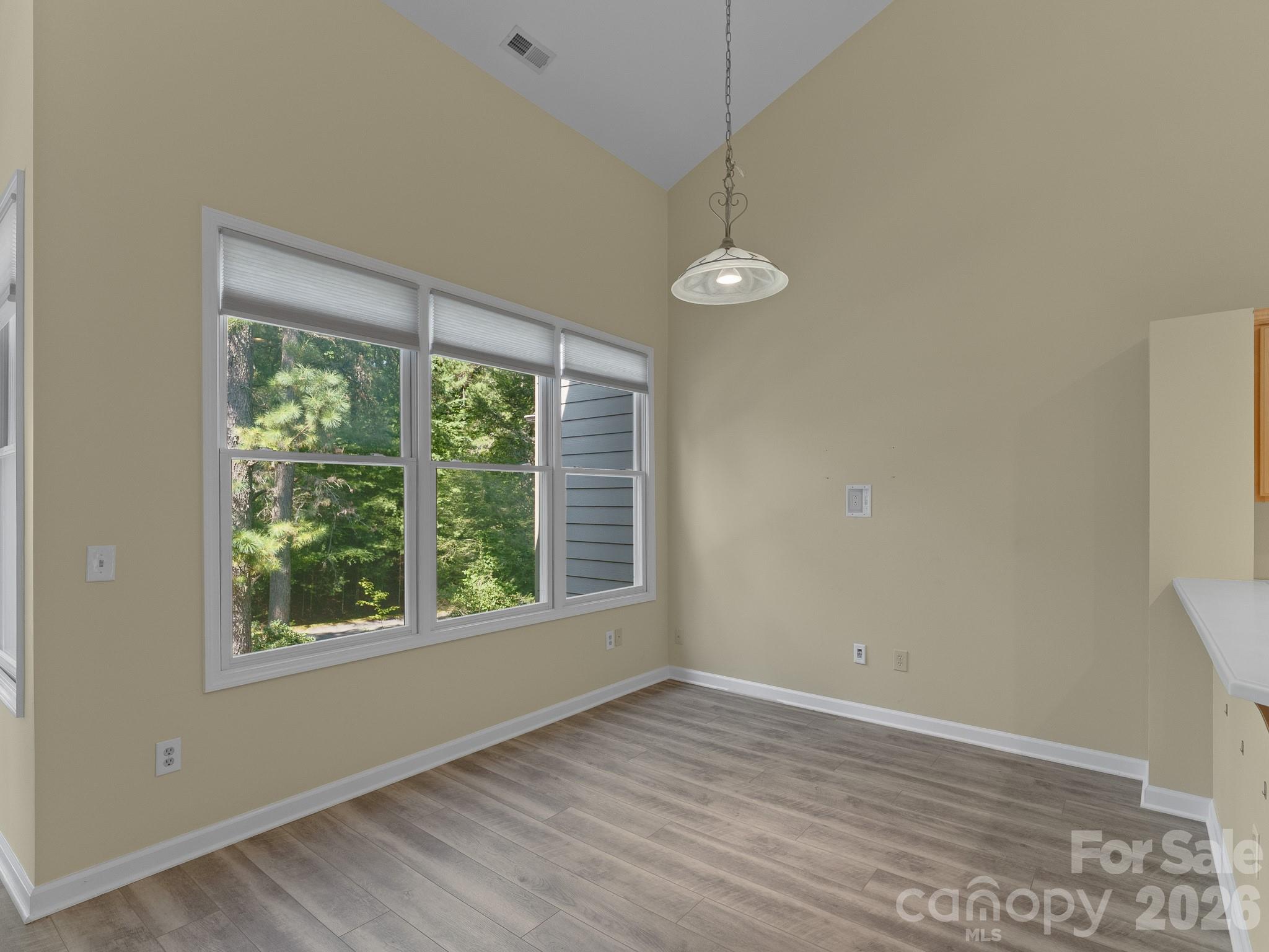 47 Ridgetop Circle 202 Property Photo 12