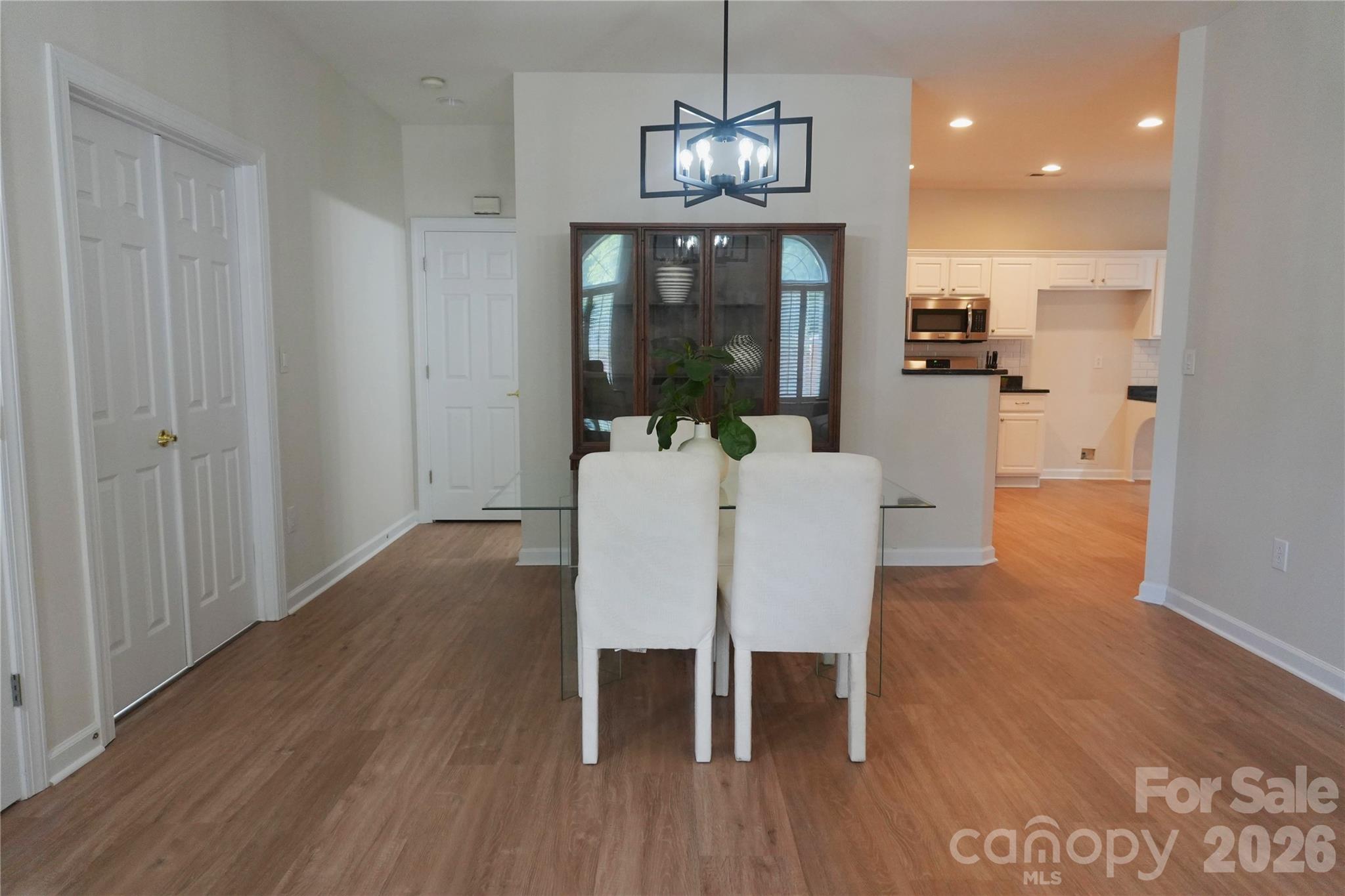 9920 Park Willow Drive Property Photo 6