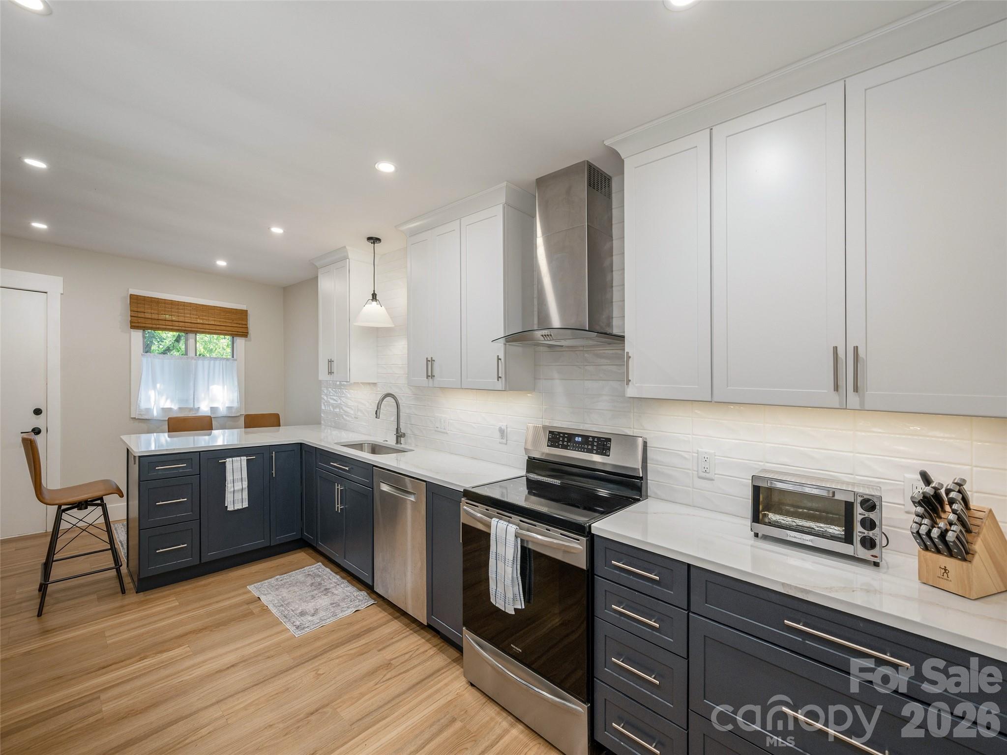433 Crowfields Drive Property Photo 10