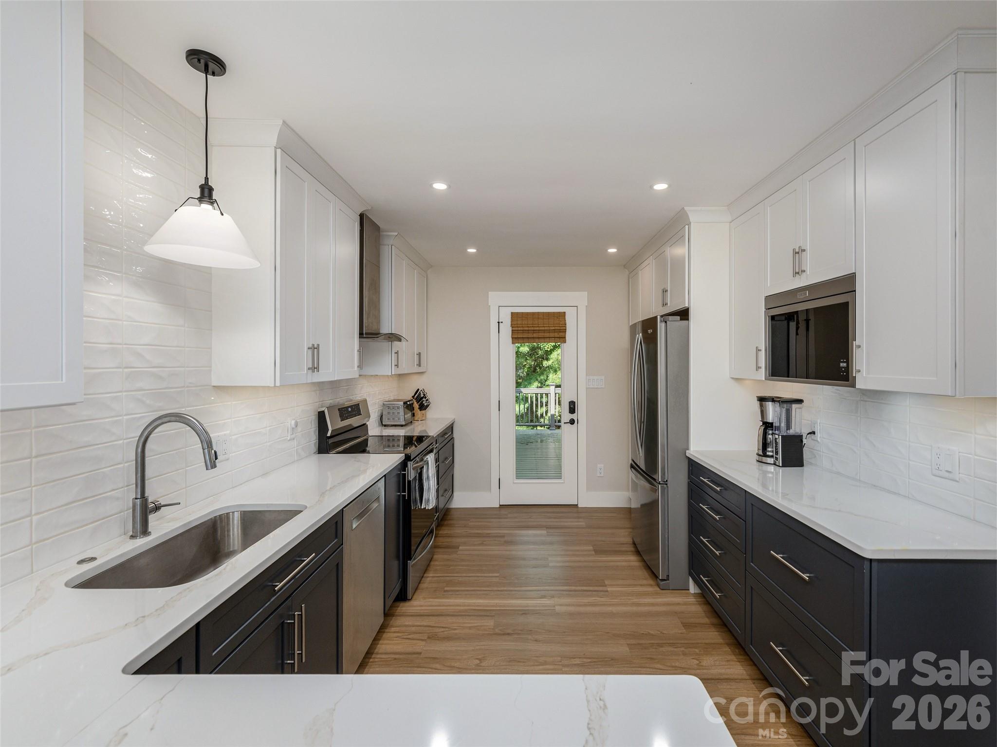 433 Crowfields Drive Property Photo 11