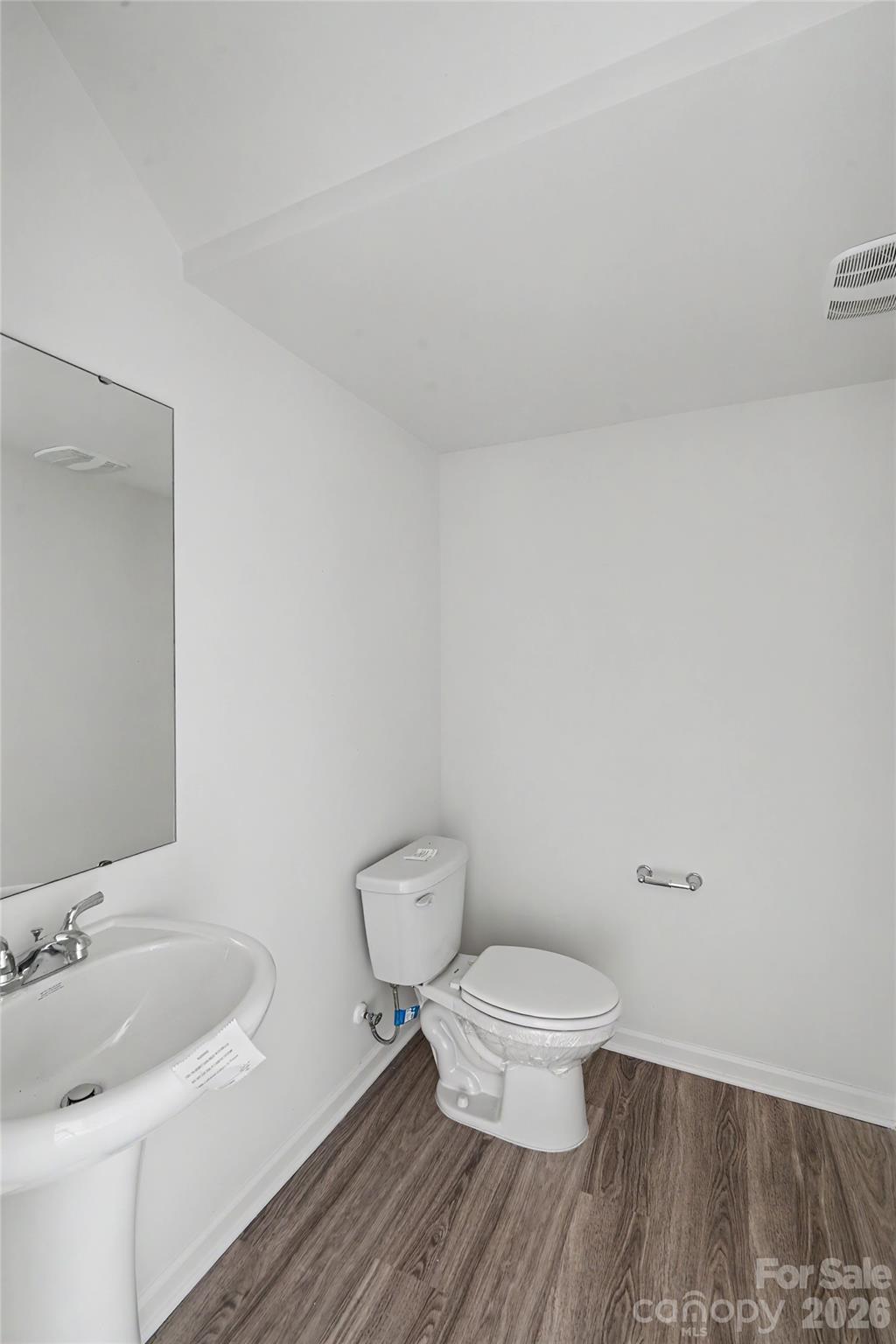 211 E 8th Avenue Property Photo 16