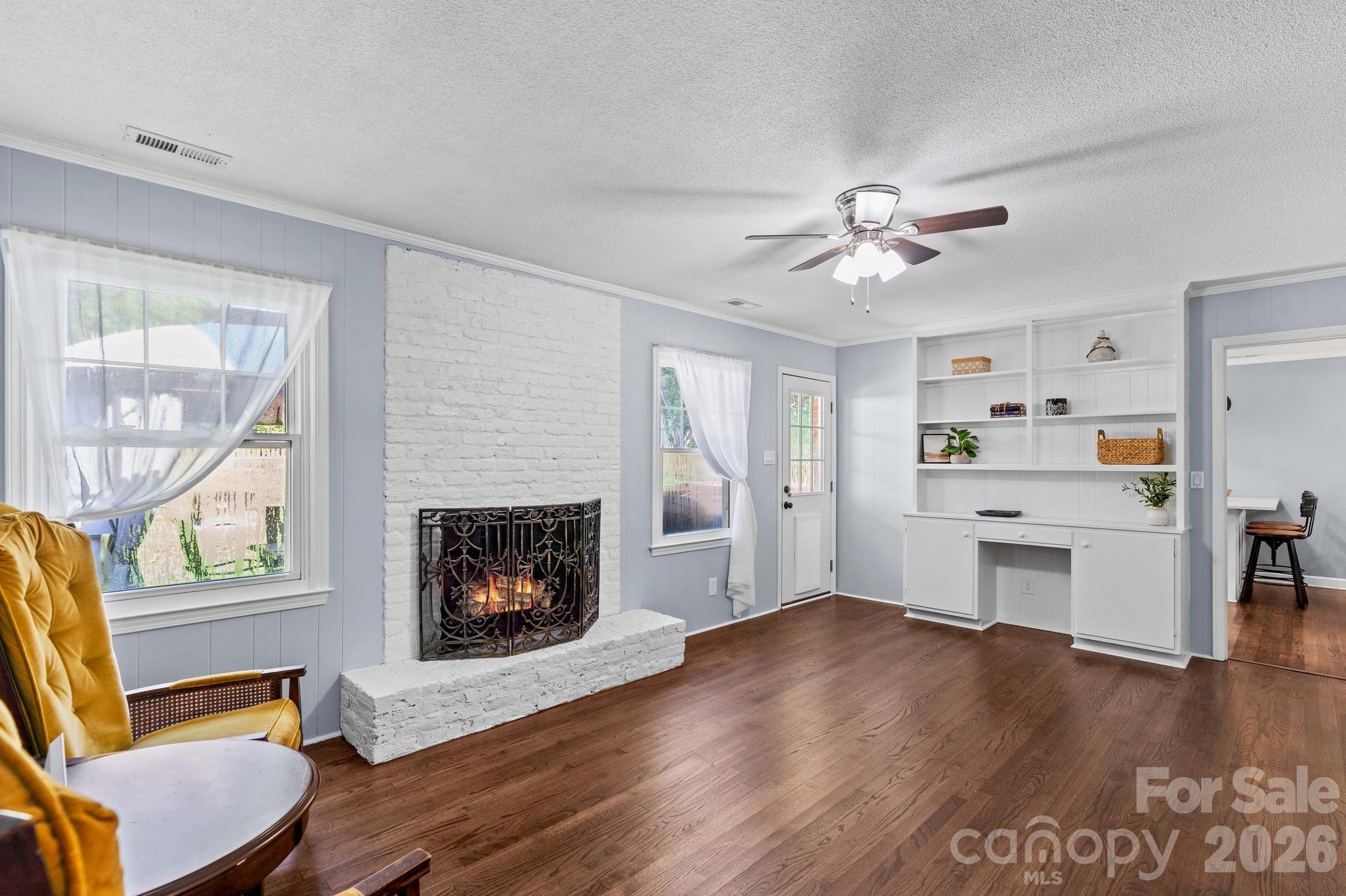 140 Spicewood Lane Property Photo 8
