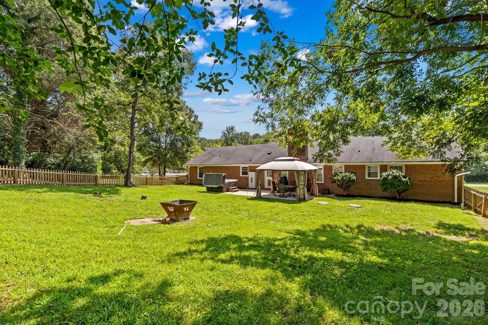 140 Spicewood Lane Property Photo 35