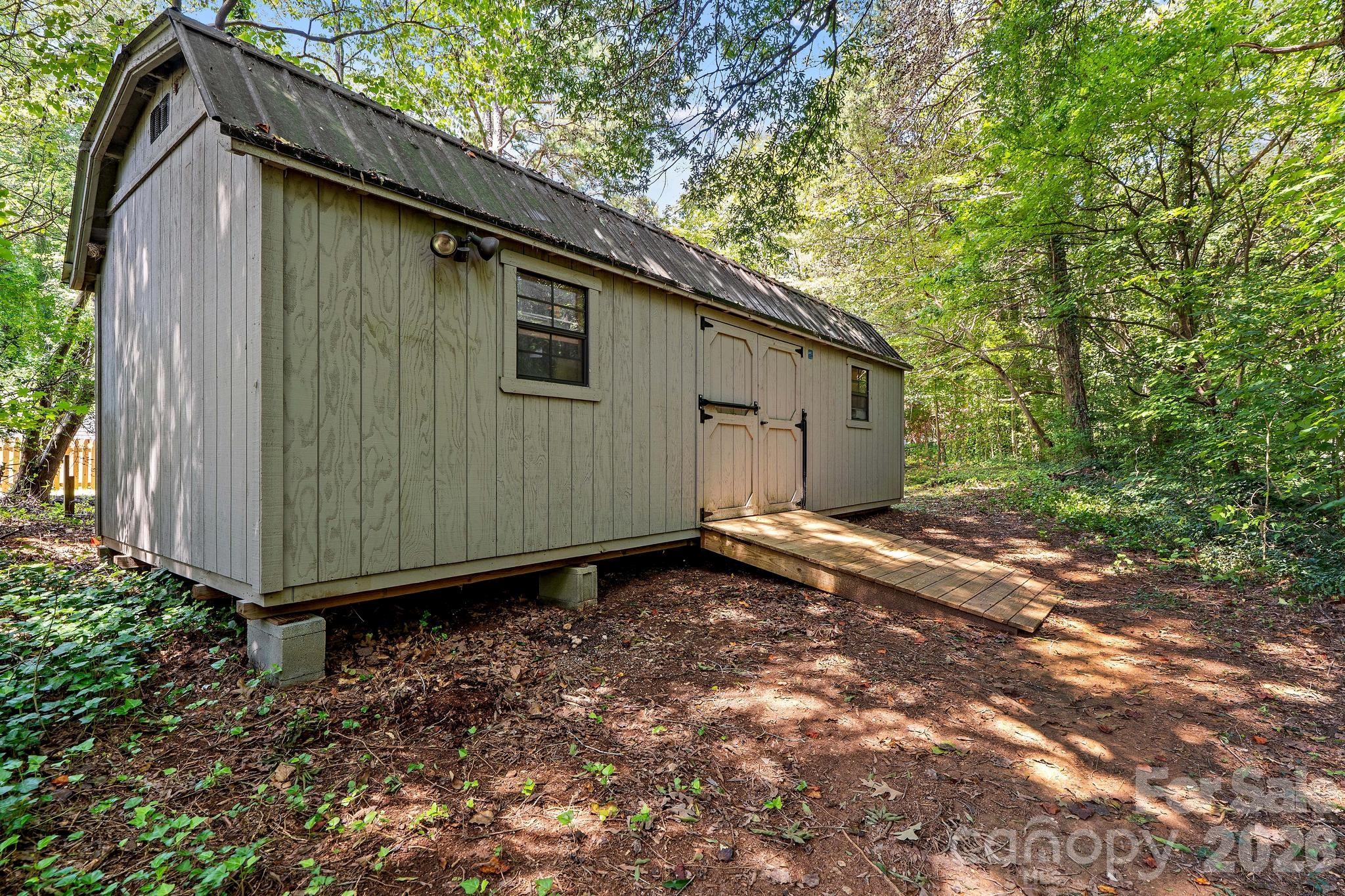 140 Spicewood Lane Property Photo 38