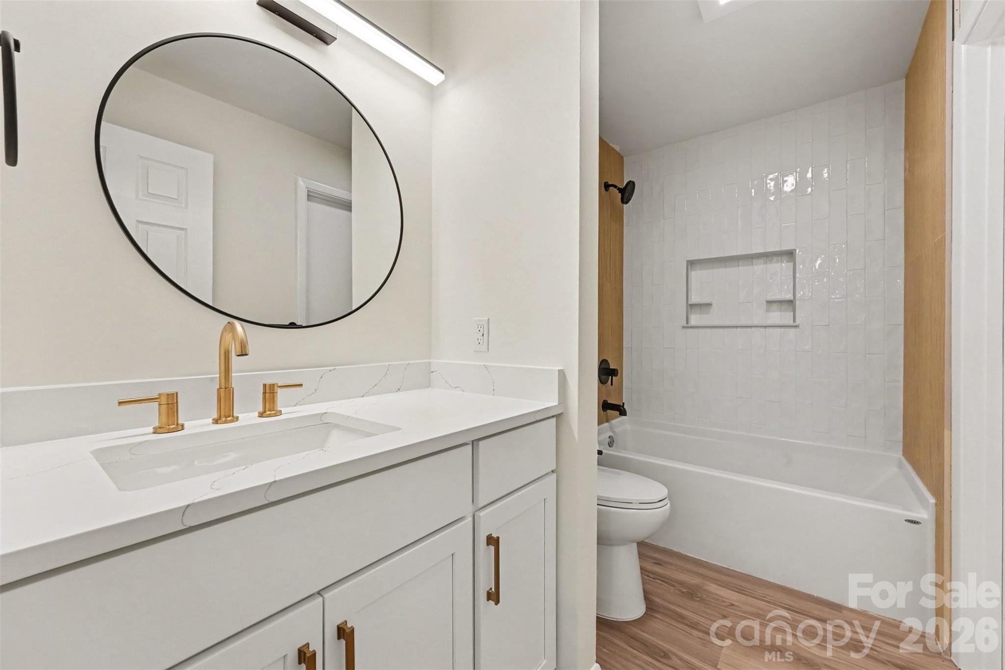 8027 Cedar Glen Drive Property Photo 13
