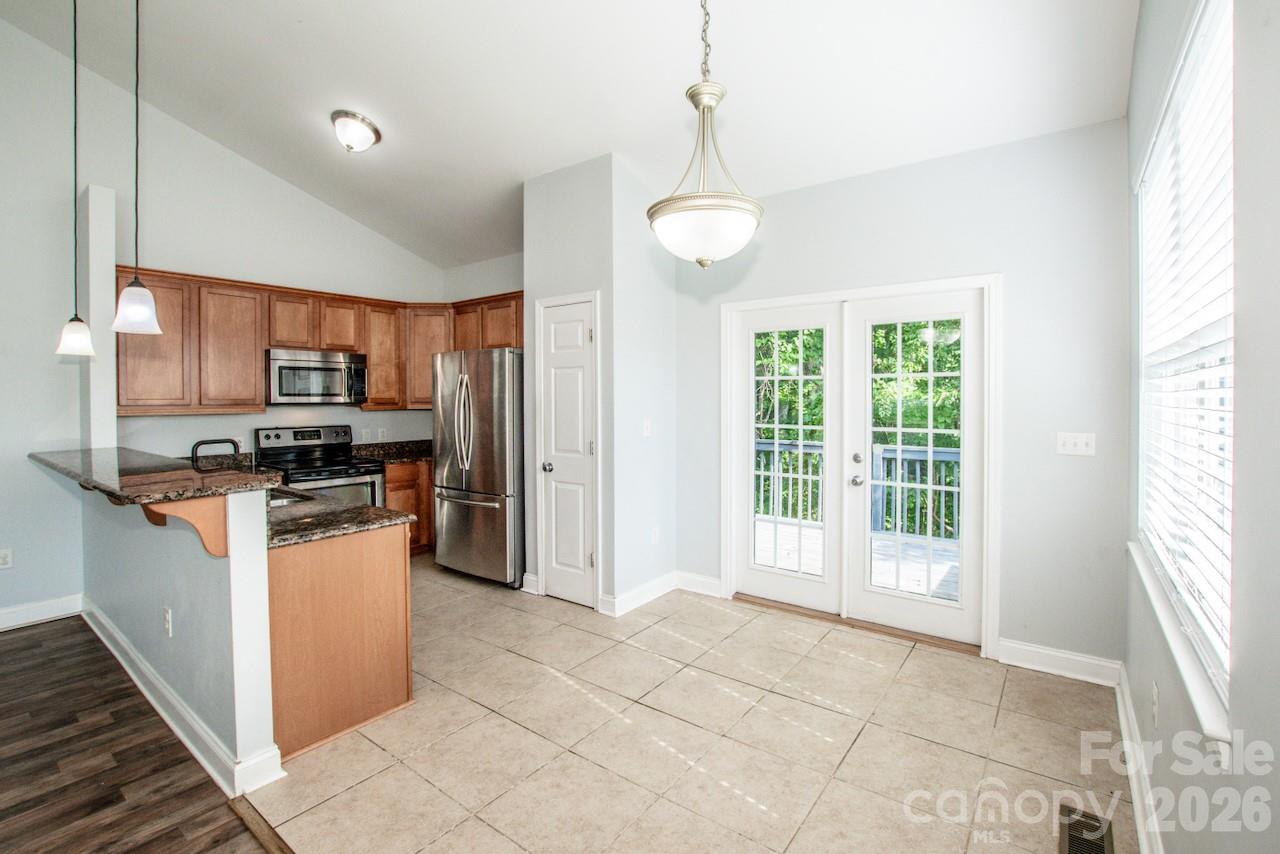 127 Wood Acre Drive Property Photo 11