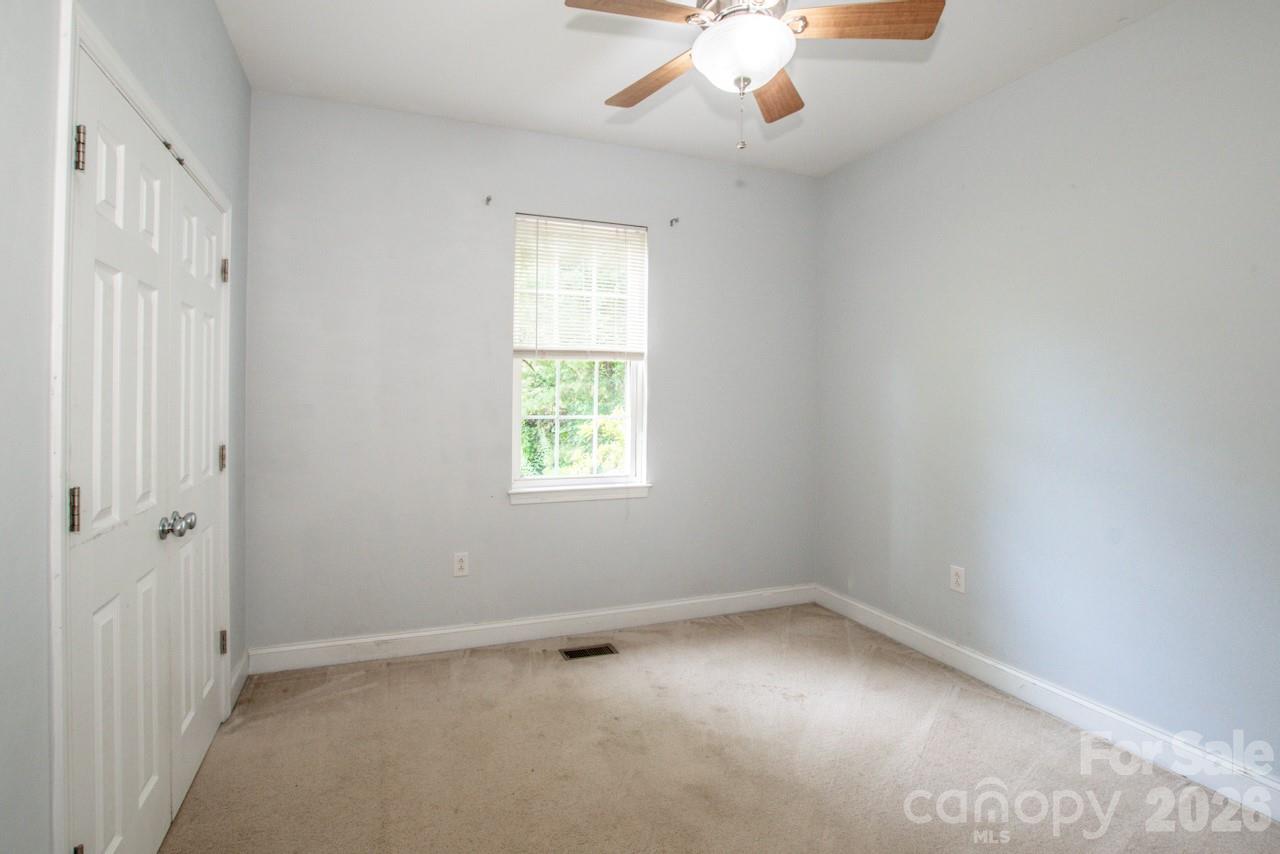 127 Wood Acre Drive Property Photo 13
